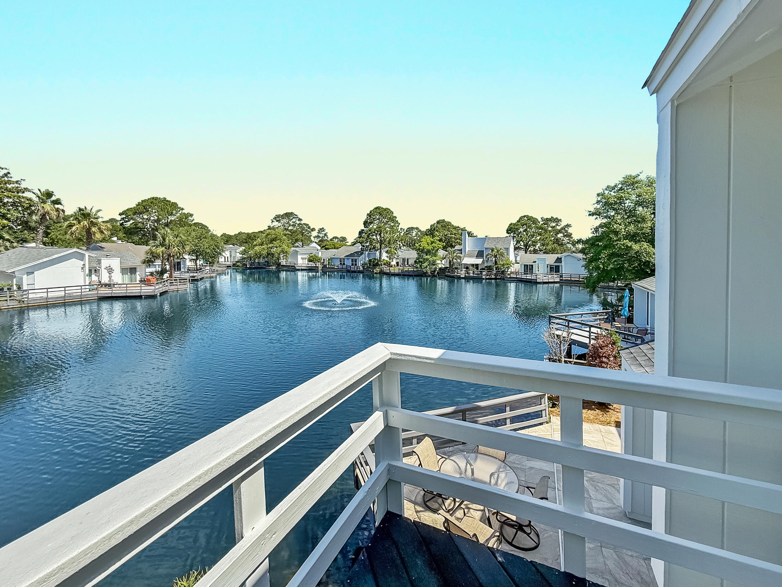 LINKSIDE VILLAGE UNIT 1 - Residential