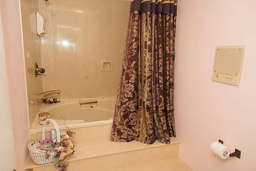 BAYOU PINES T/H - Residential