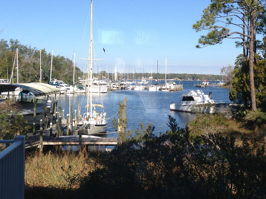 Excellent 1 Bedroom Florida Club Condo ... in Great Condition .. Granite in Kitchen and Bathroom .. Master Bedroom overlooks the Swimming Pool ..