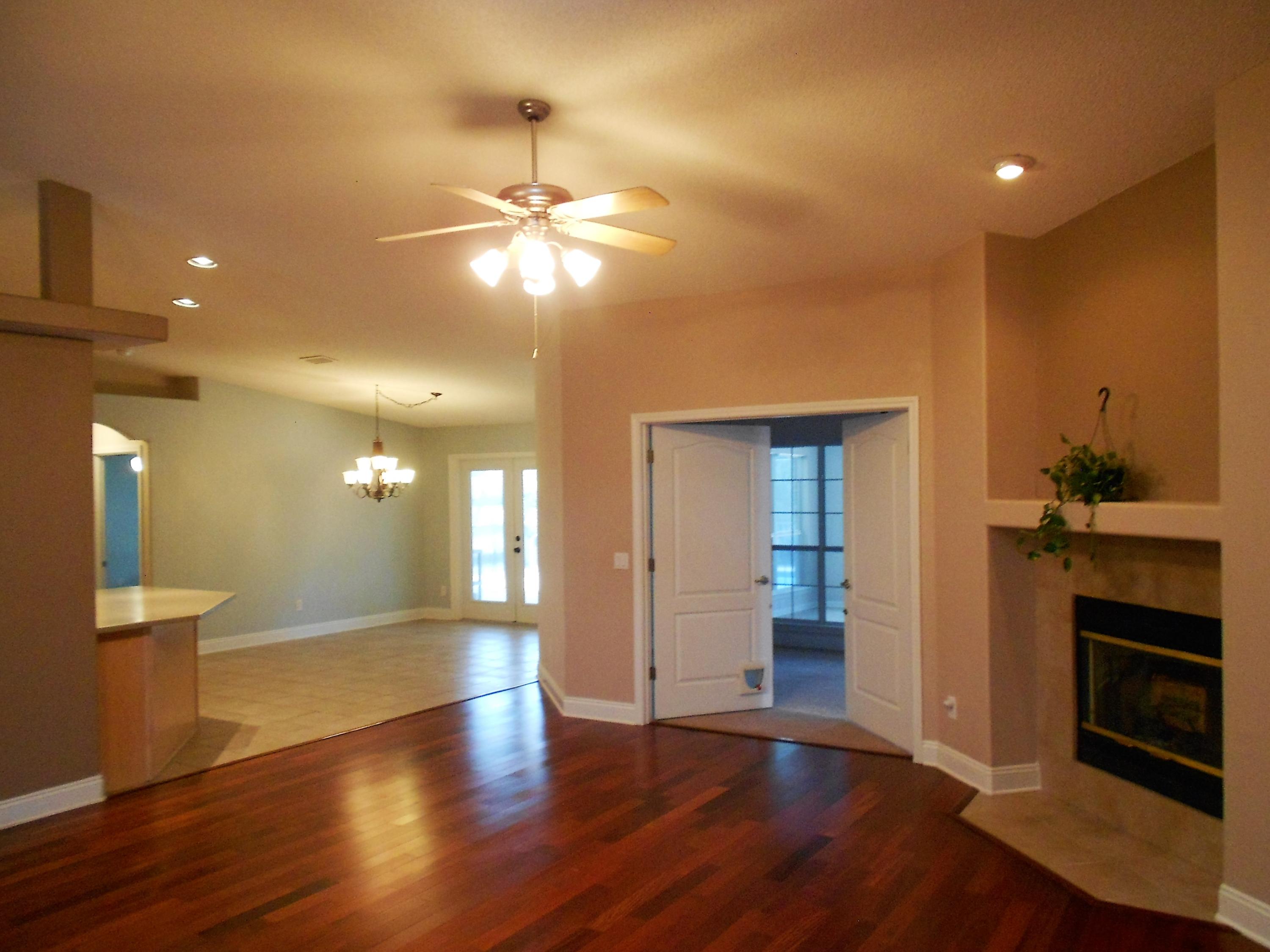 WOODLAWN HEIGHTS - Residential