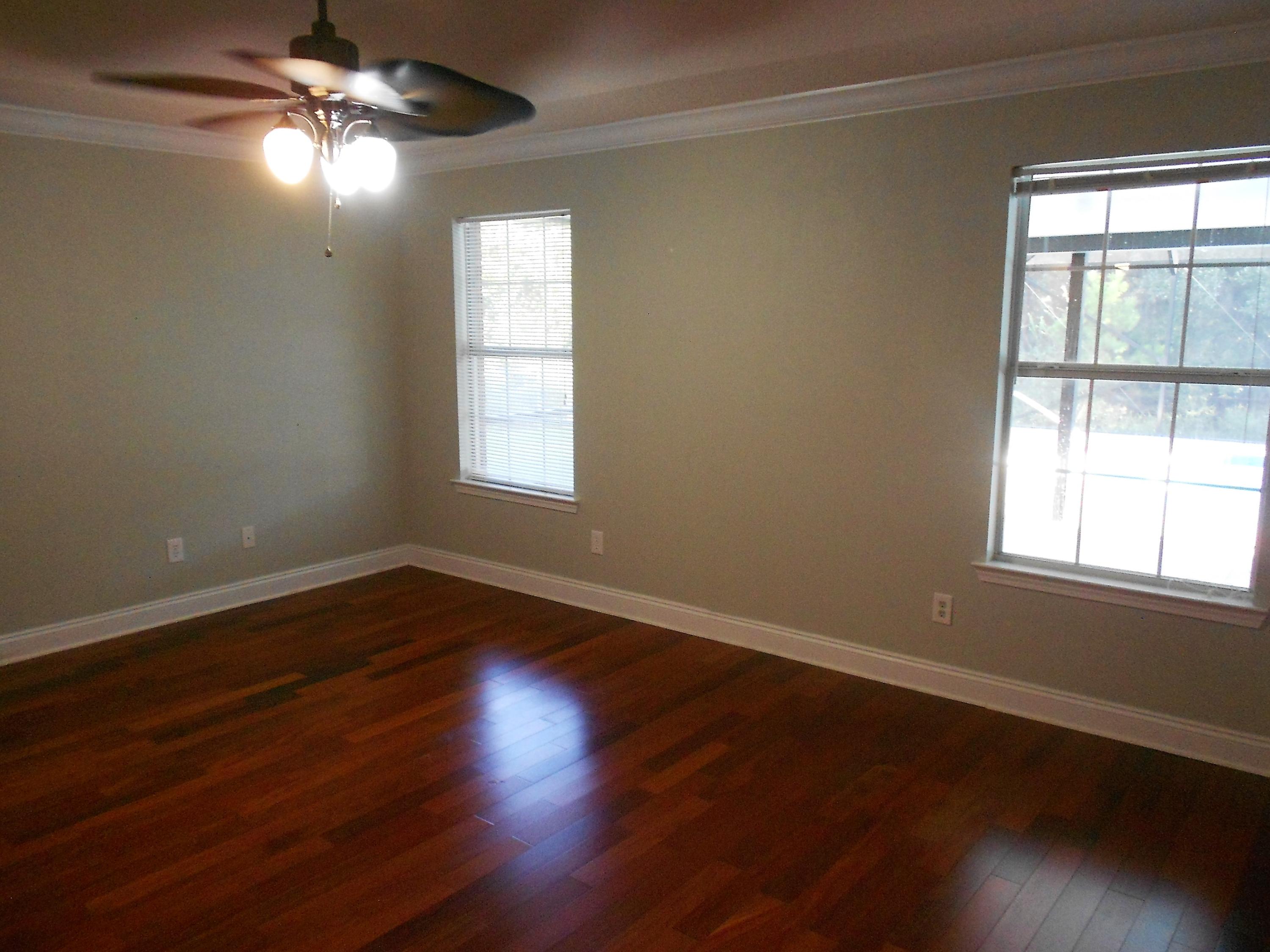 WOODLAWN HEIGHTS - Residential