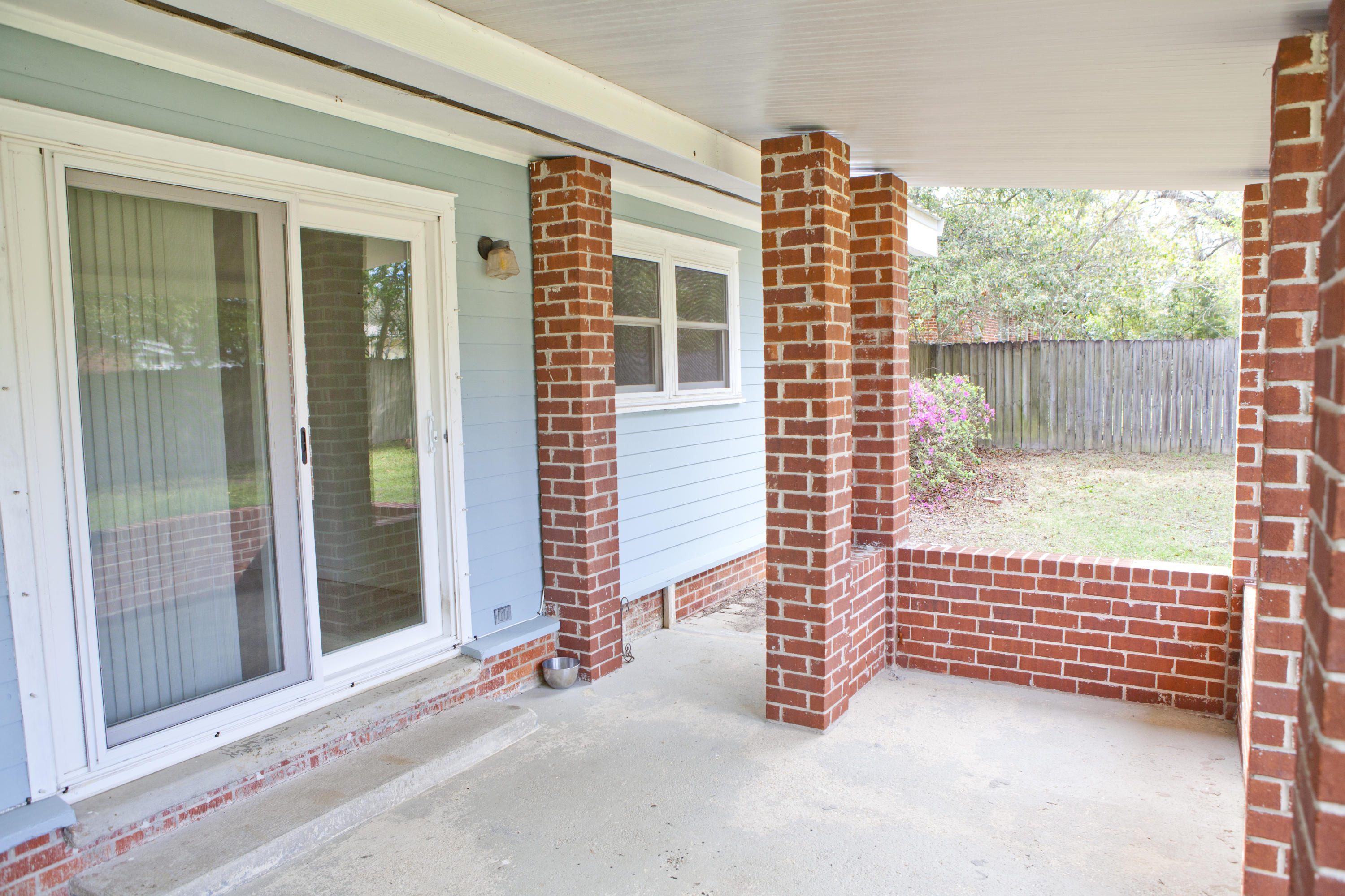 MEADOWBROOK - Residential