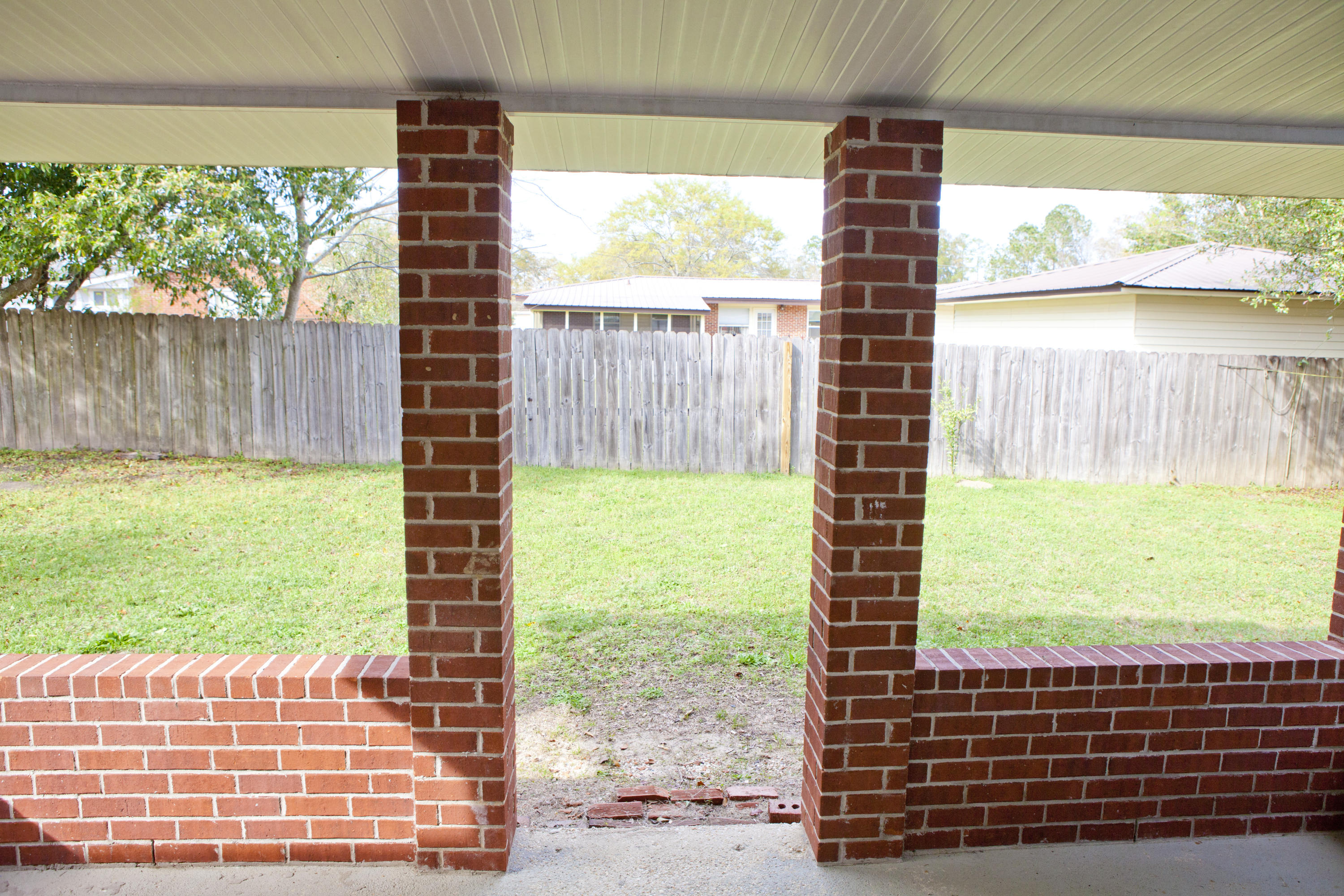 MEADOWBROOK - Residential