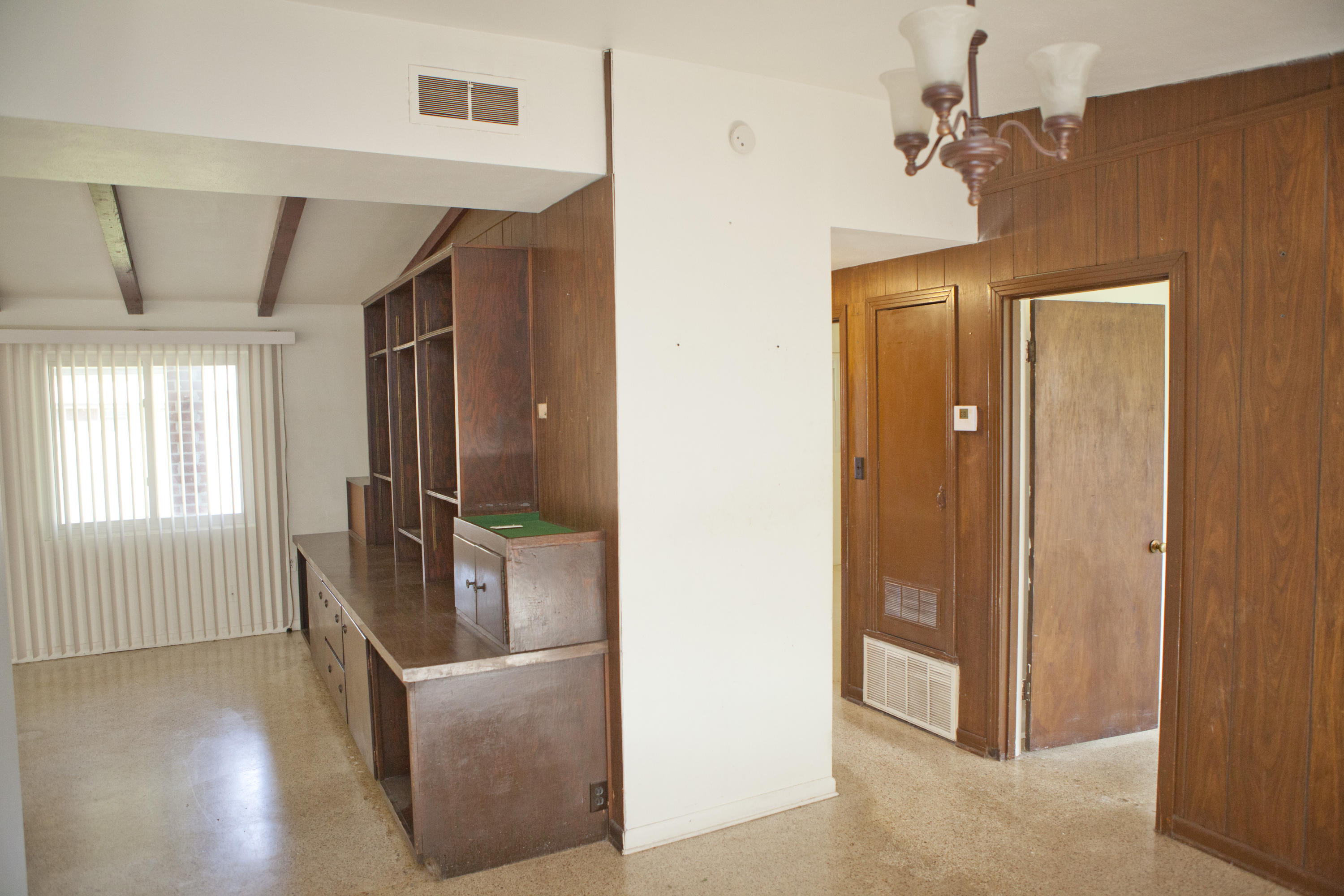 MEADOWBROOK - Residential