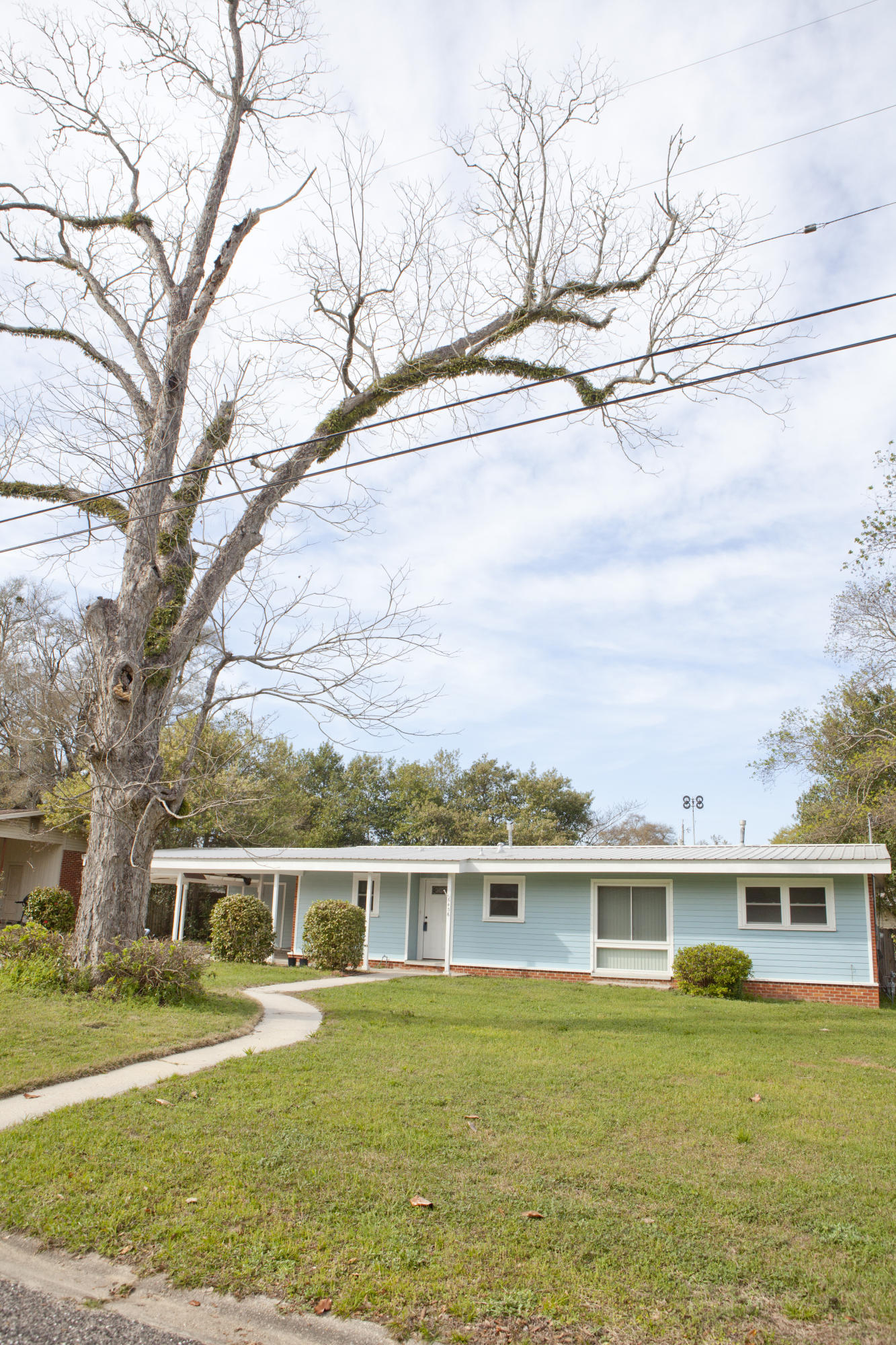 MEADOWBROOK - Residential