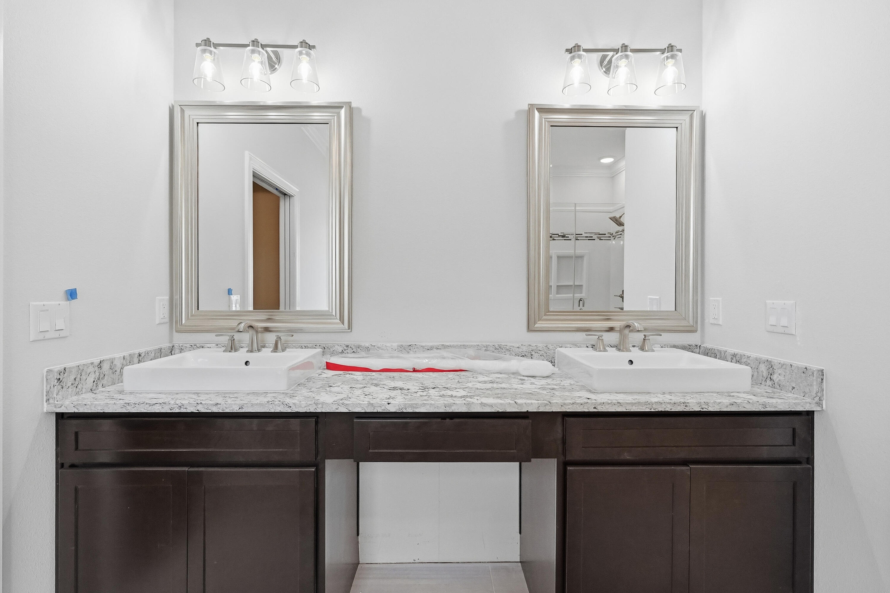 VALPARAISO PLAT #7 LOT 2 BLK 30 - Residential