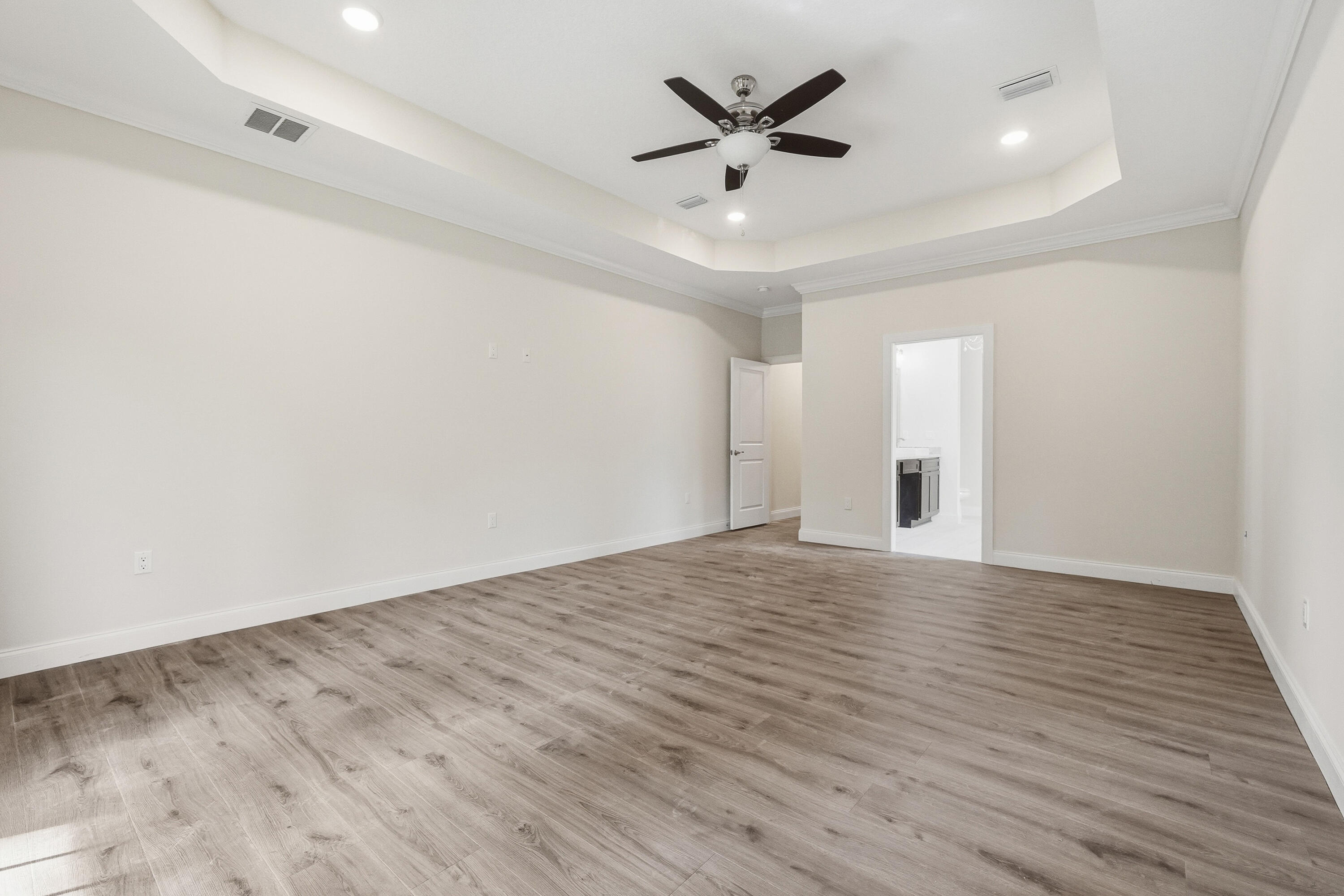 VALPARAISO PLAT #7 LOT 2 BLK 30 - Residential