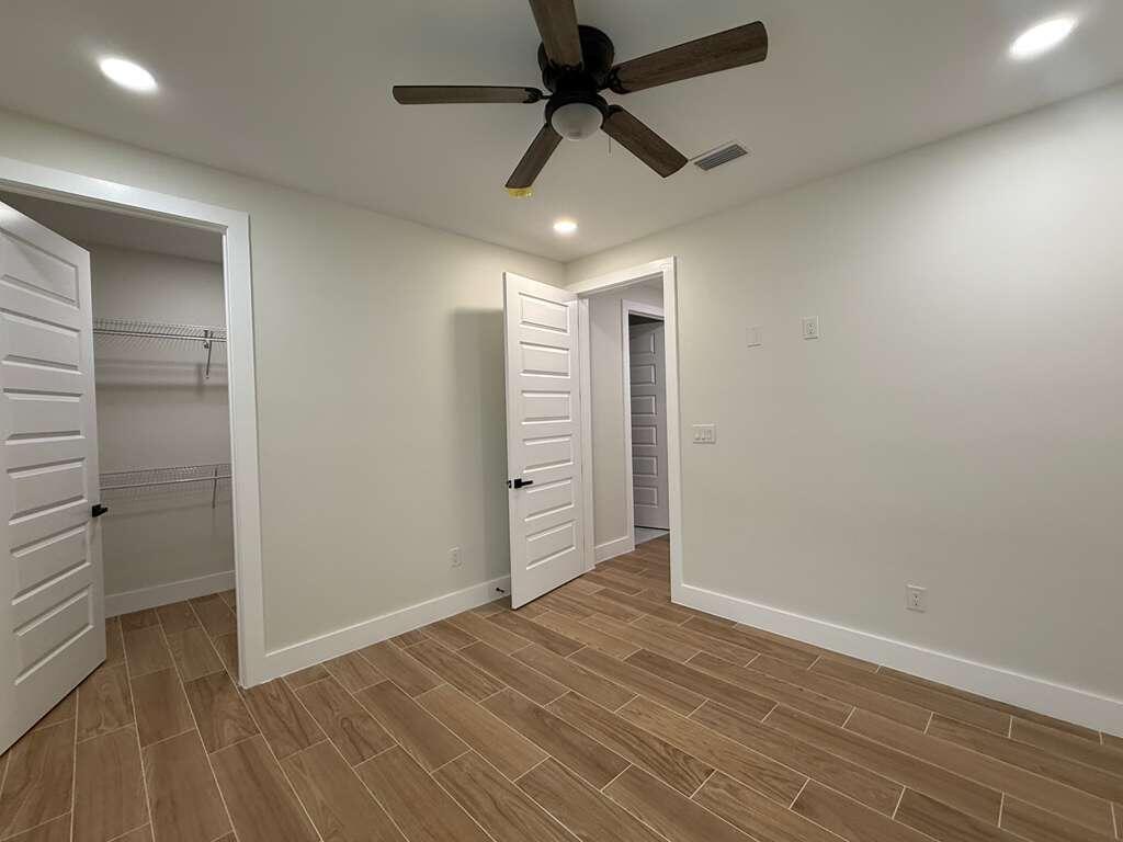 VILLA TASSO TOWN OF - Residential Lease