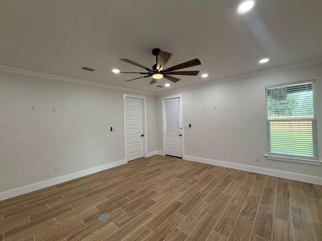 VILLA TASSO TOWN OF - Residential Lease