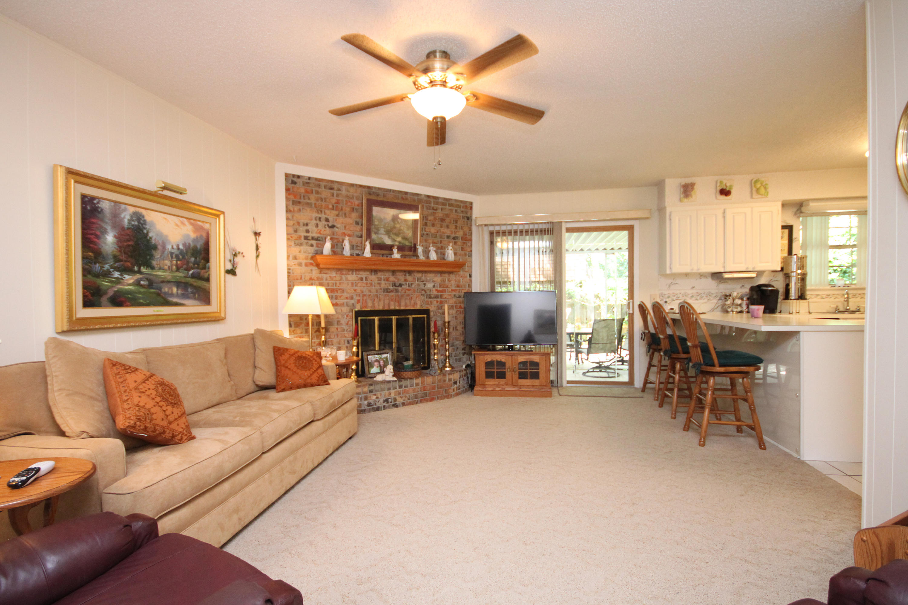 LAKEVIEW ESTATES - Residential