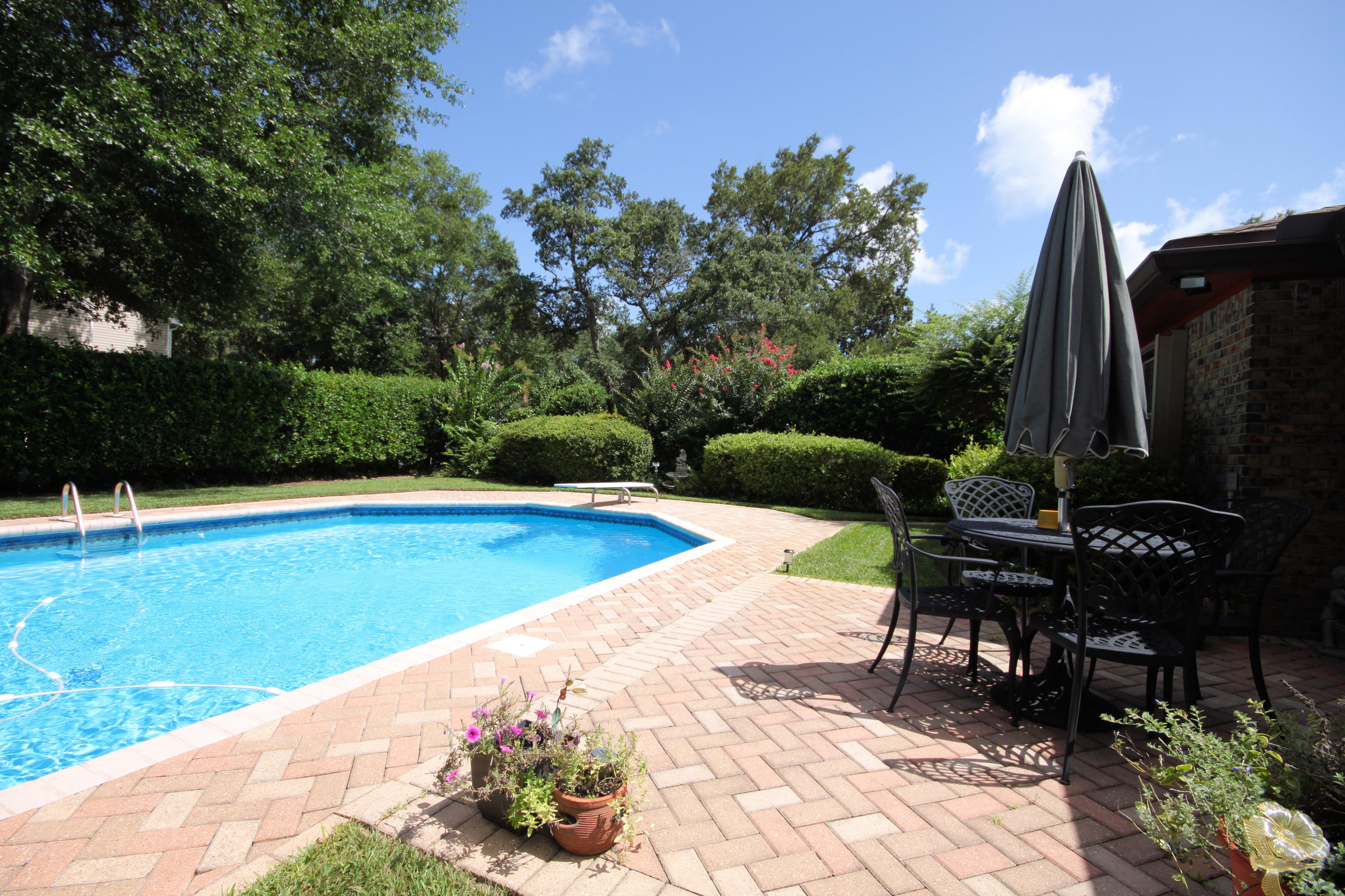 LAKEVIEW ESTATES - Residential