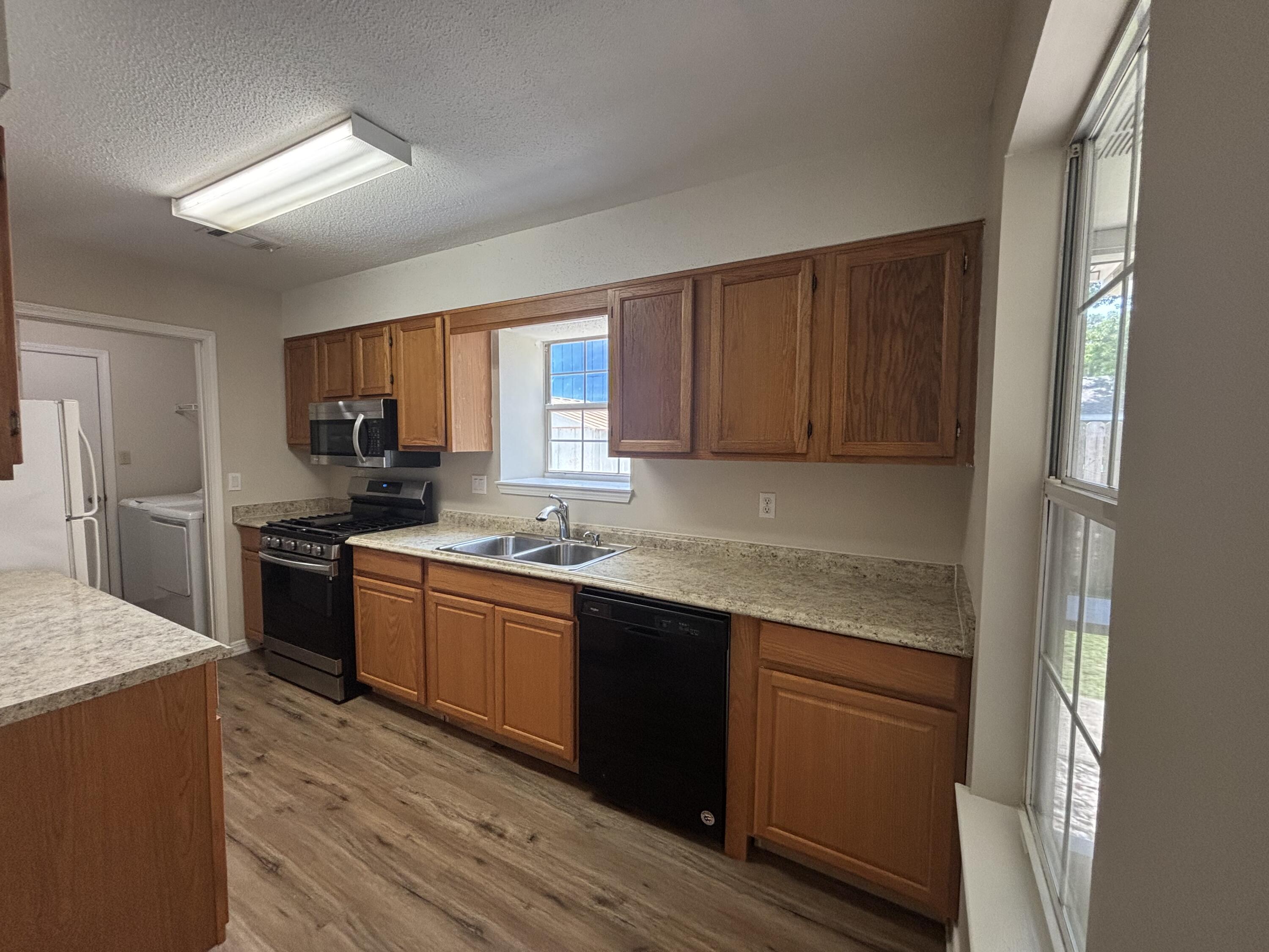 COVENTRY PARK VILLAGE PH 2 - Residential Lease