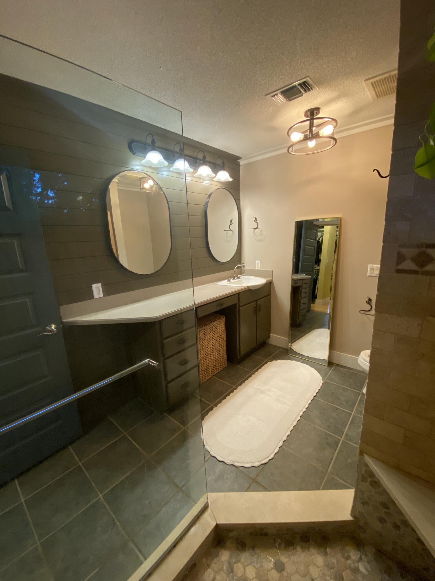 CASABLANCA ISLES - Residential