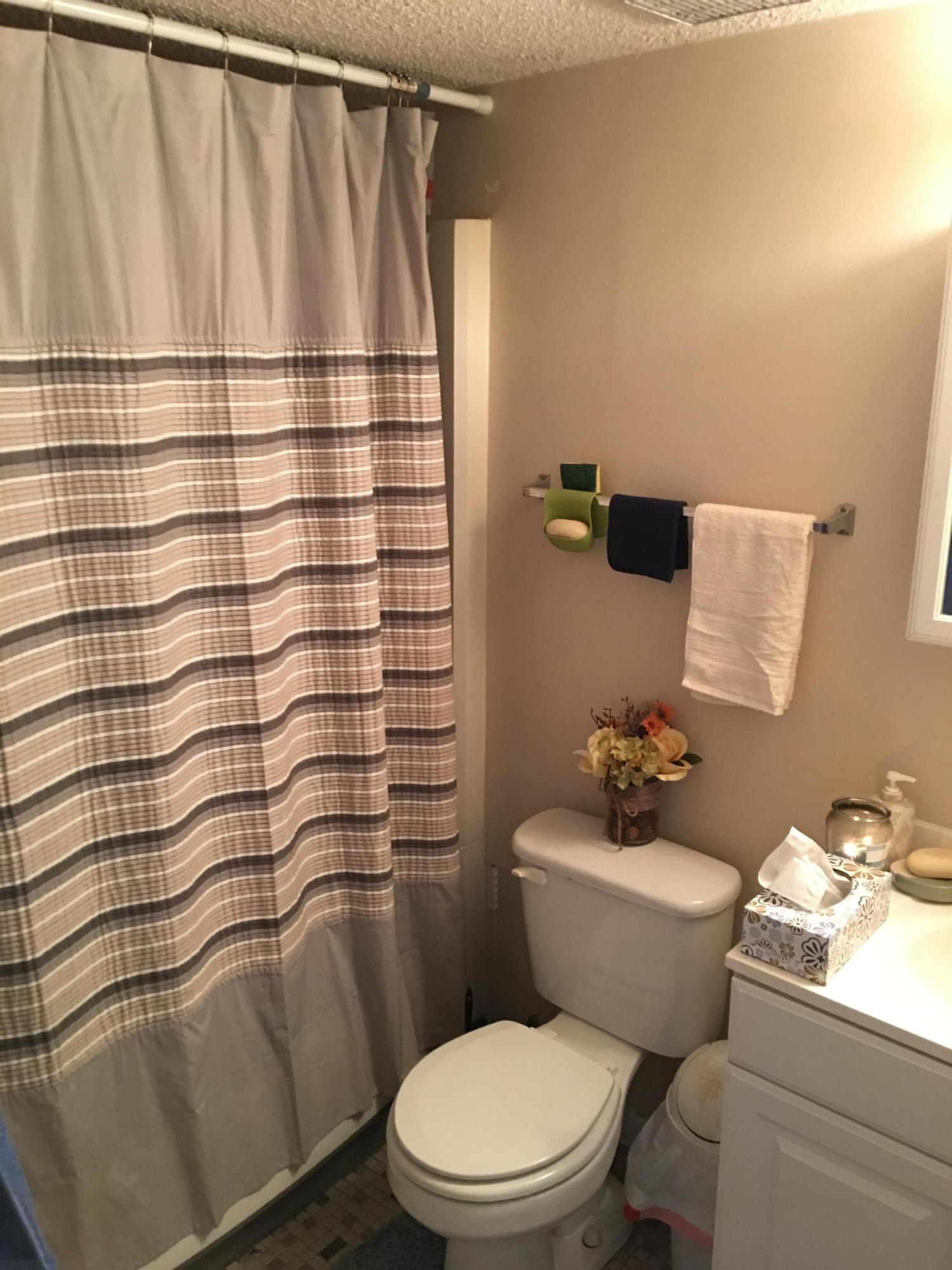COLLEGE PARK CONDO - Residential