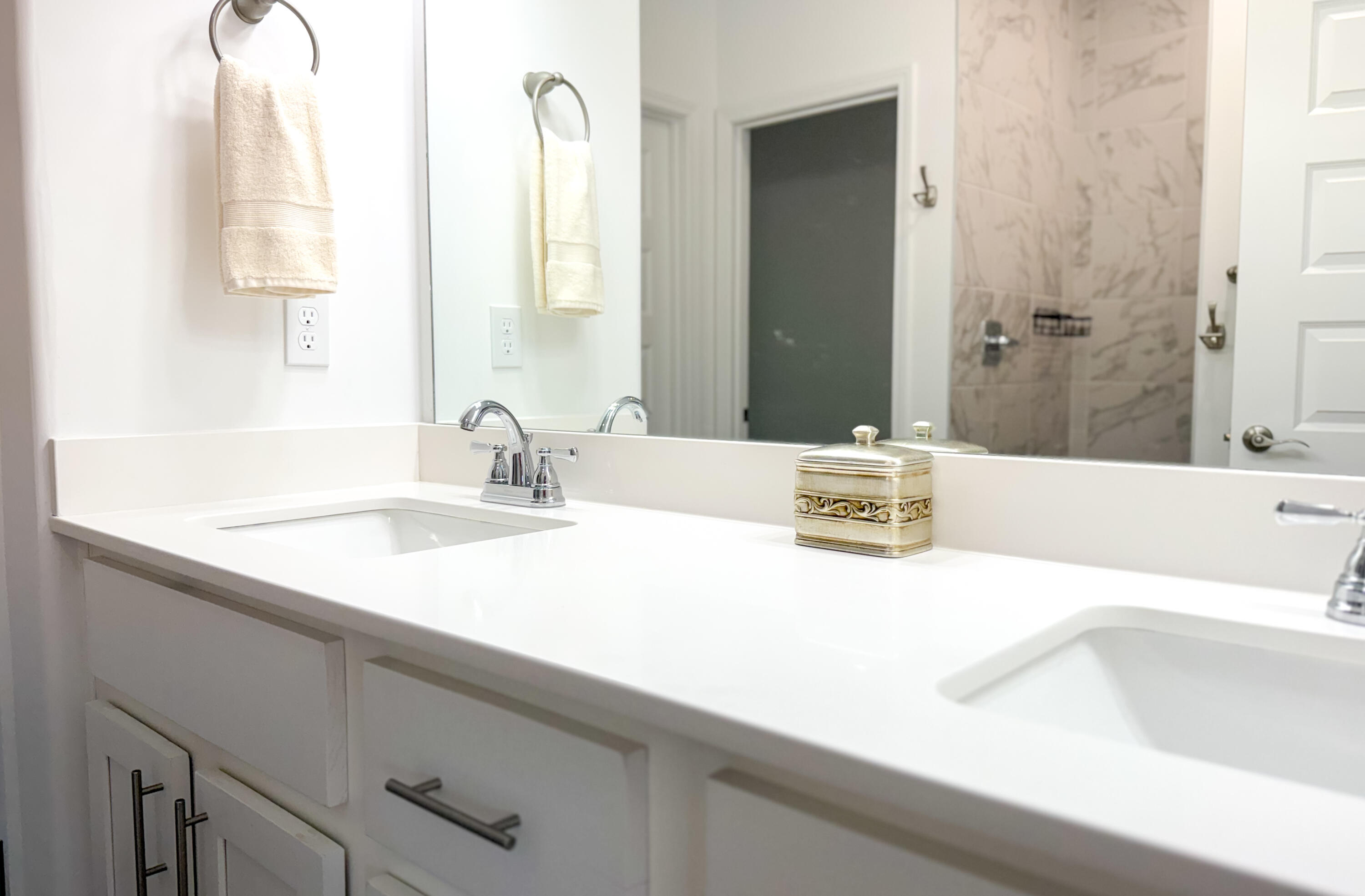 Arazzo On Madison - Residential