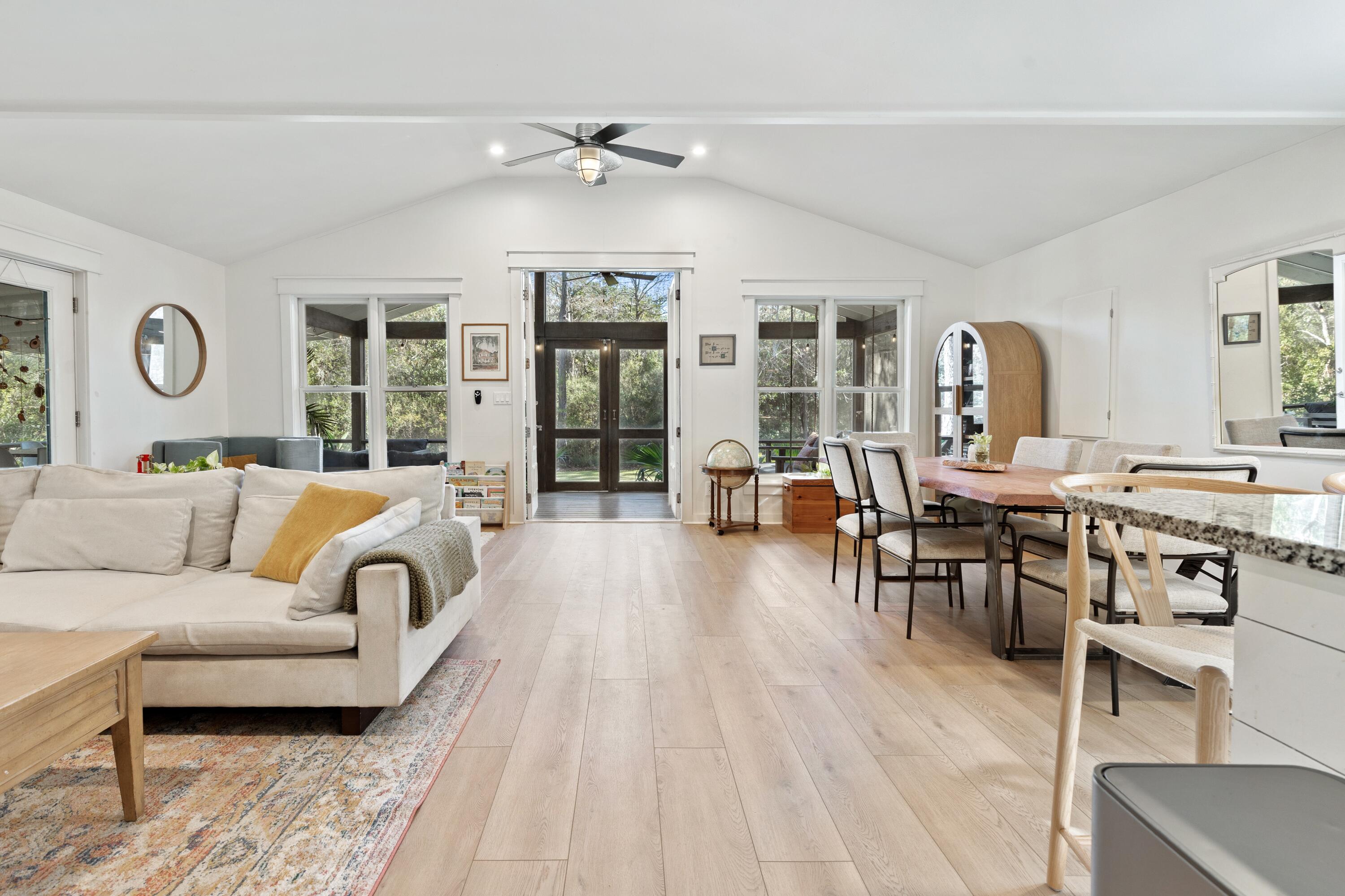 GULF SHORE MANOR - Residential