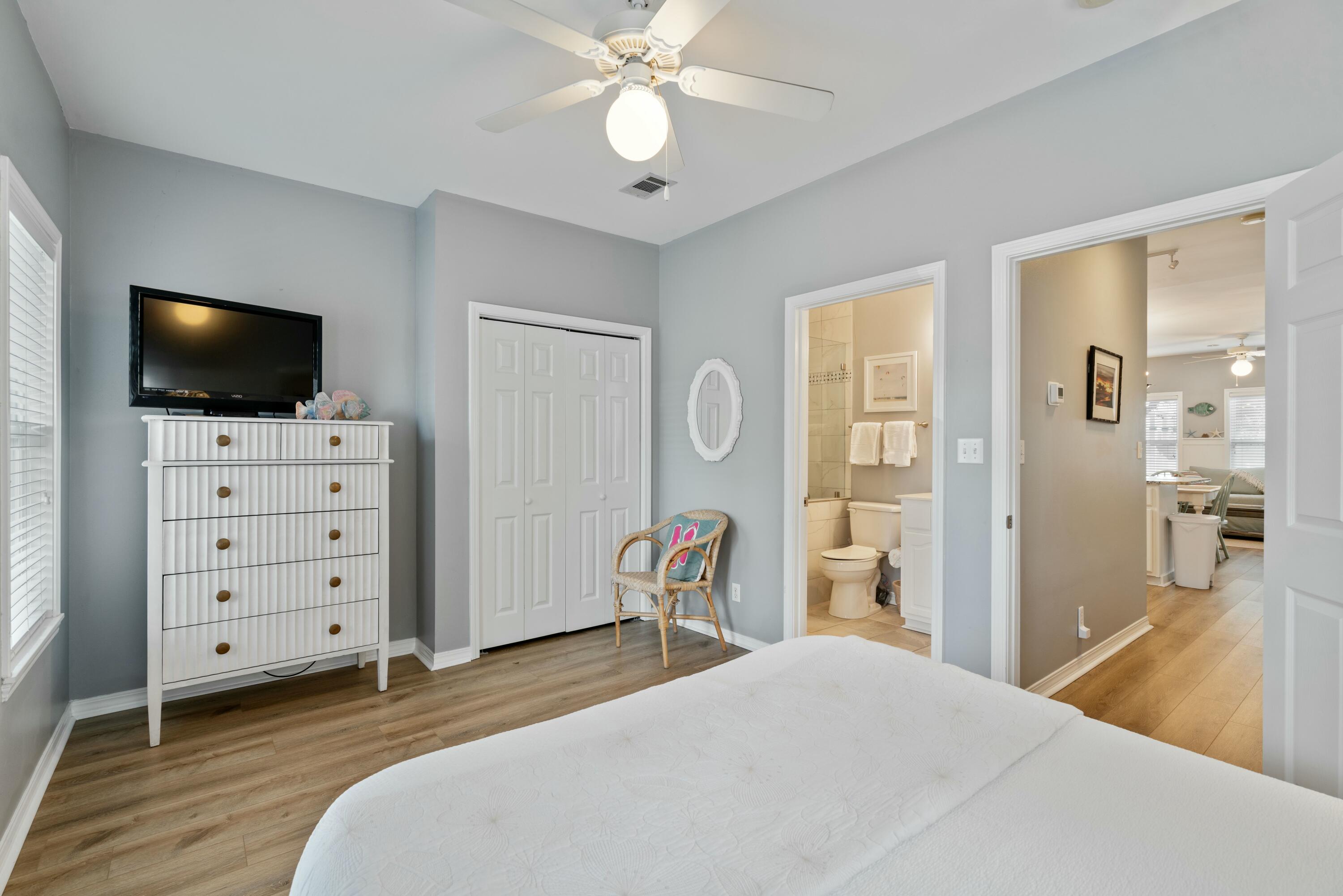 OLD FLORIDA COTTAGES - Residential