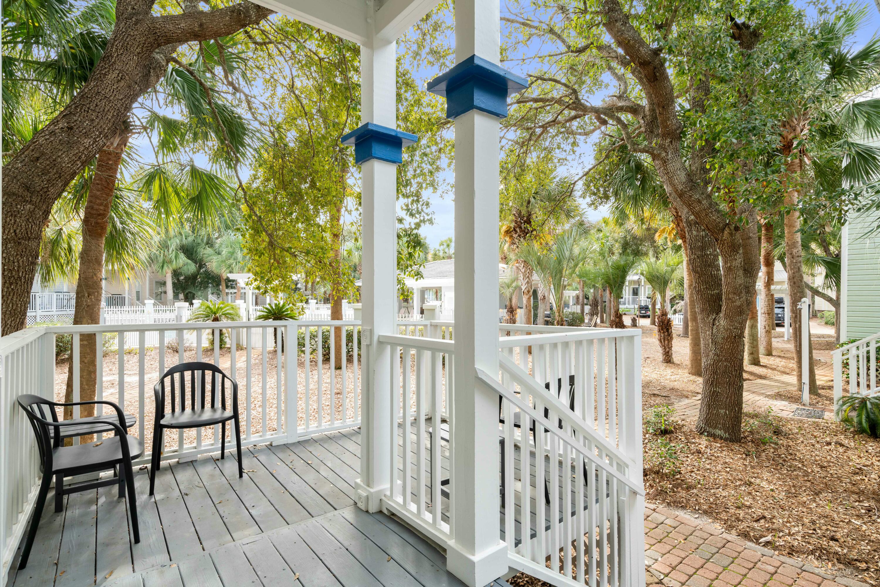 OLD FLORIDA COTTAGES - Residential
