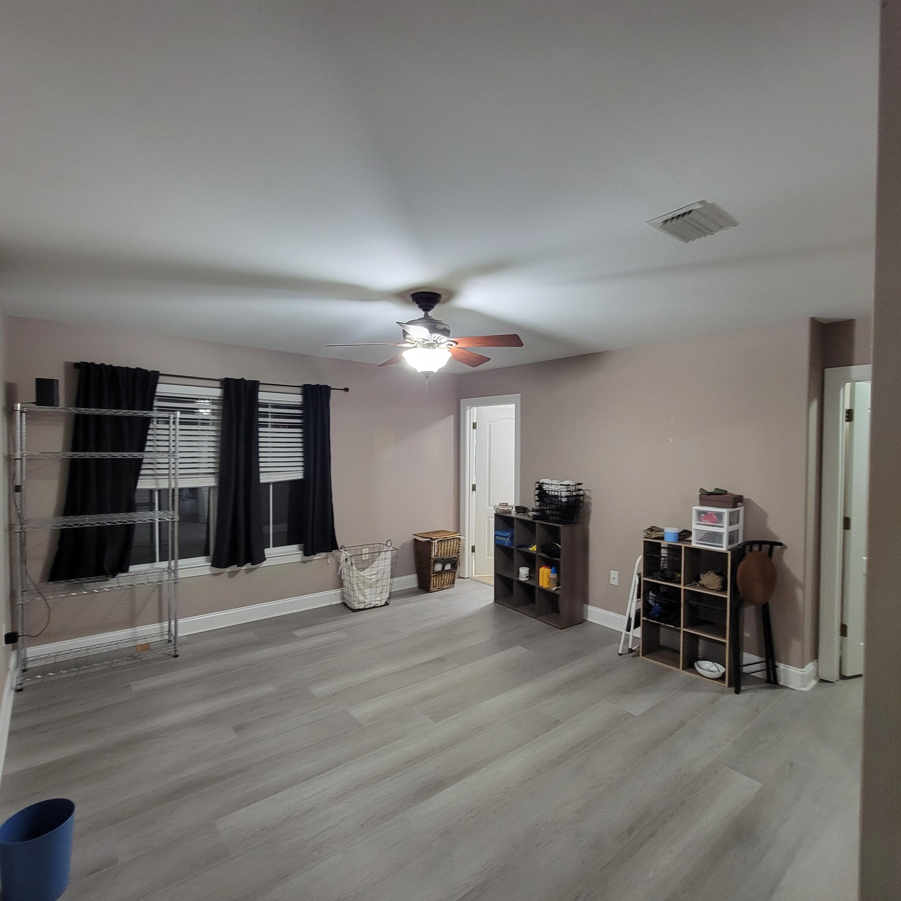 OLD BAY T/H - Residential Lease