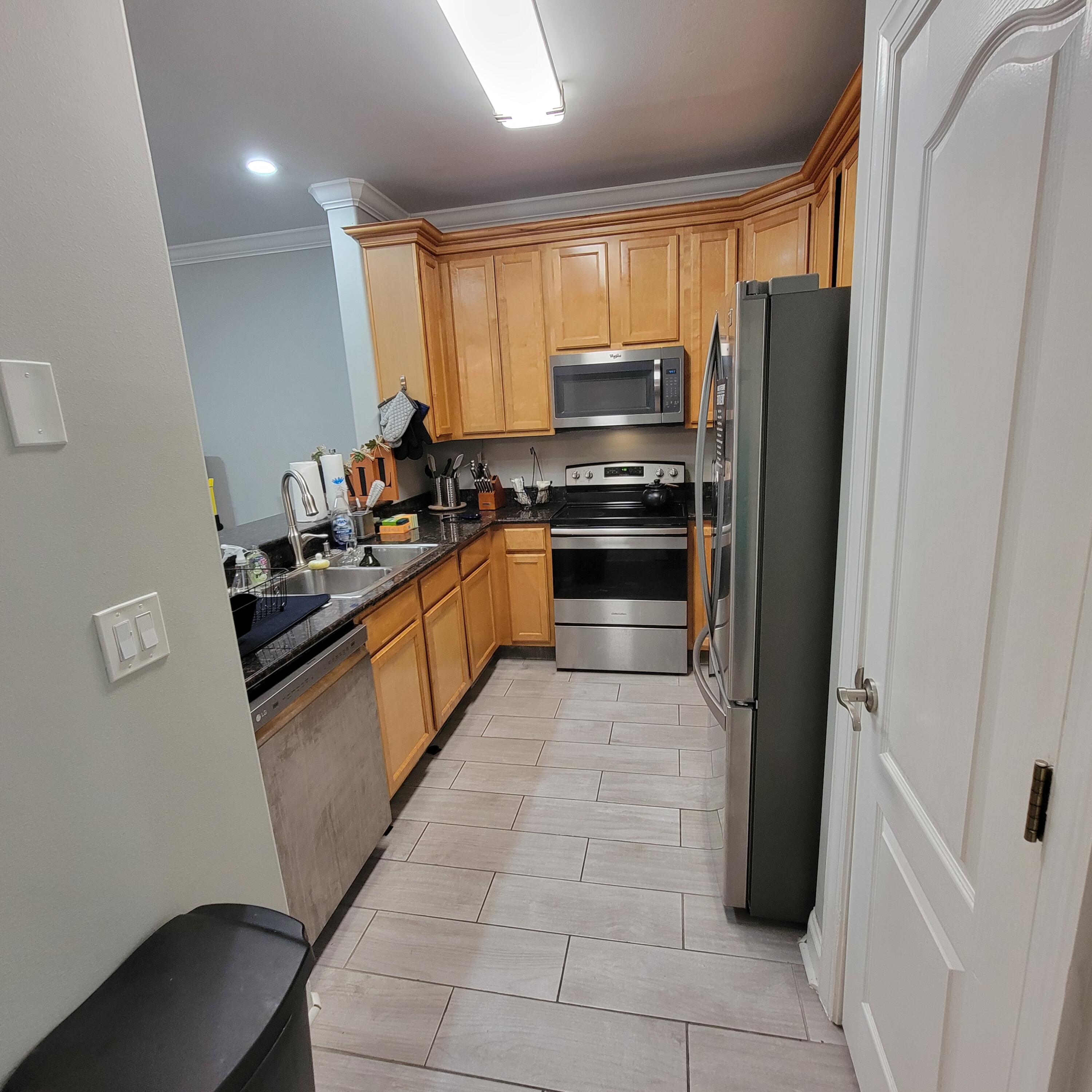 OLD BAY T/H - Residential Lease