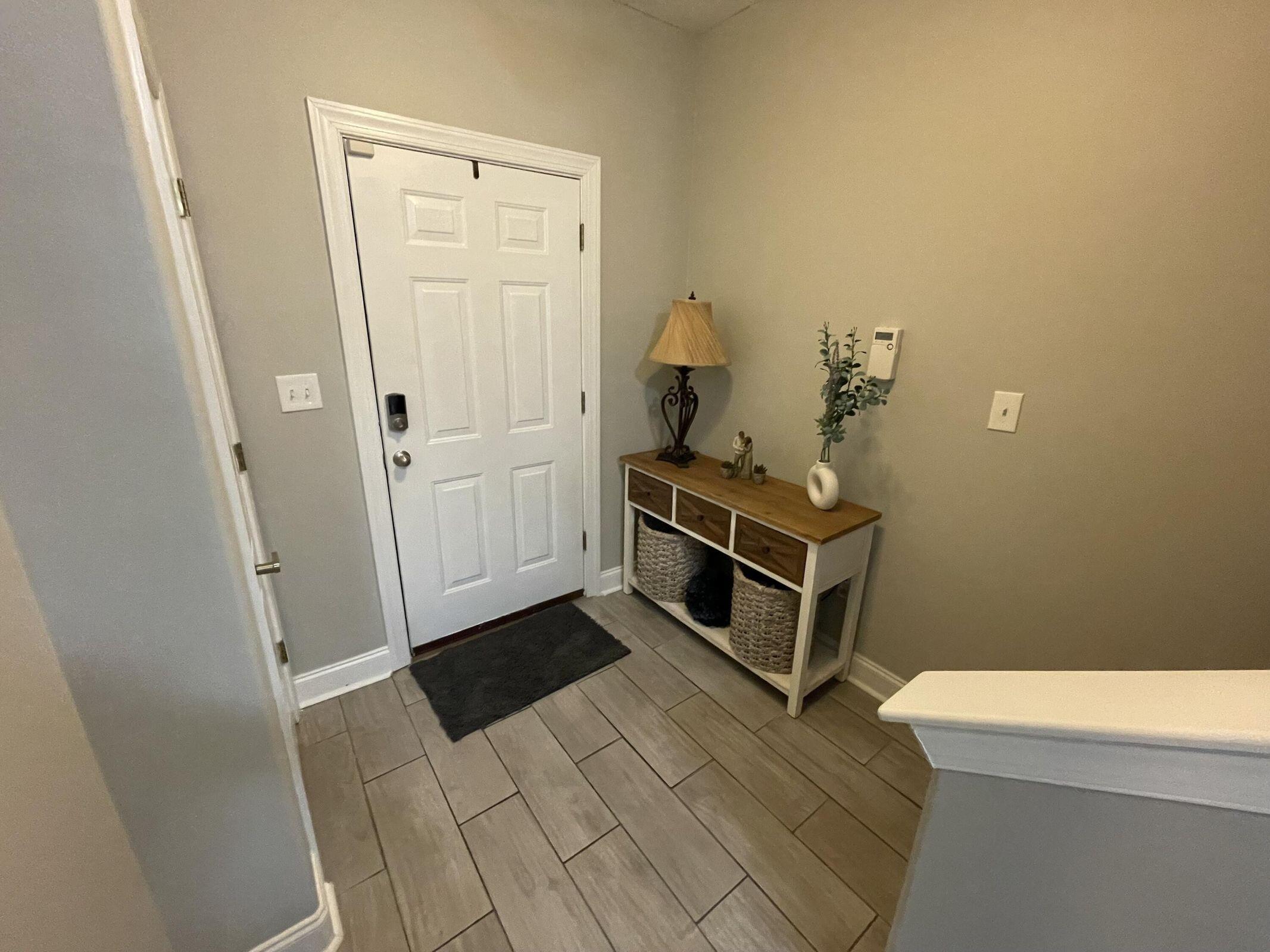 OLD BAY T/H - Residential Lease