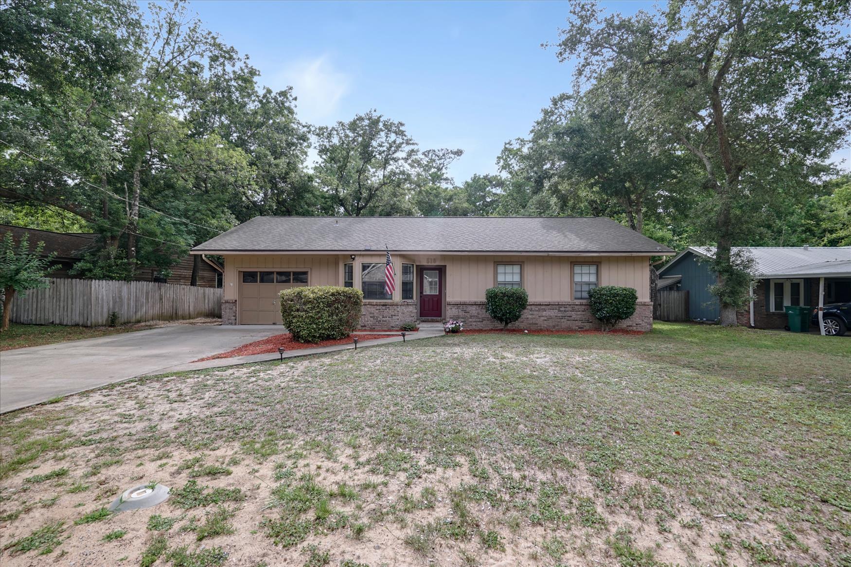 VAPLARAISO PINECREST 5 - Residential