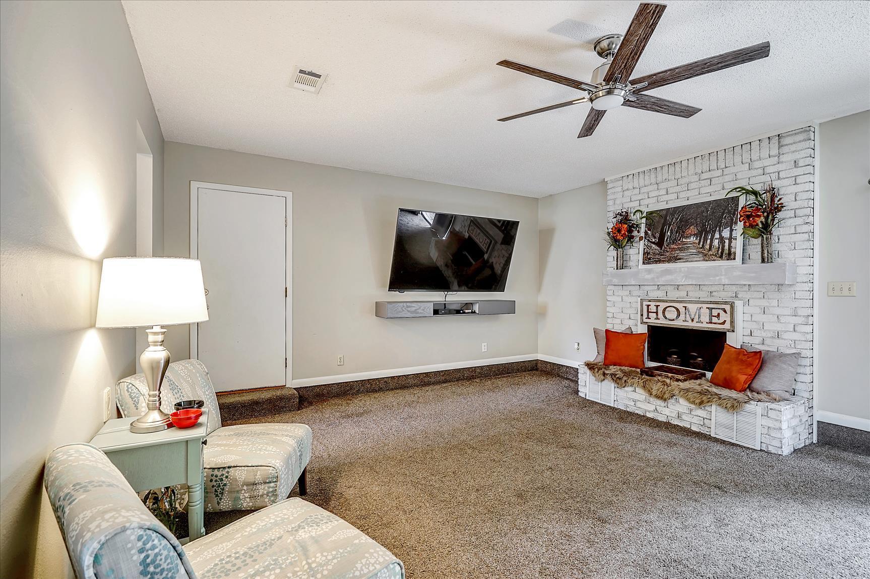 VAPLARAISO PINECREST 5 - Residential