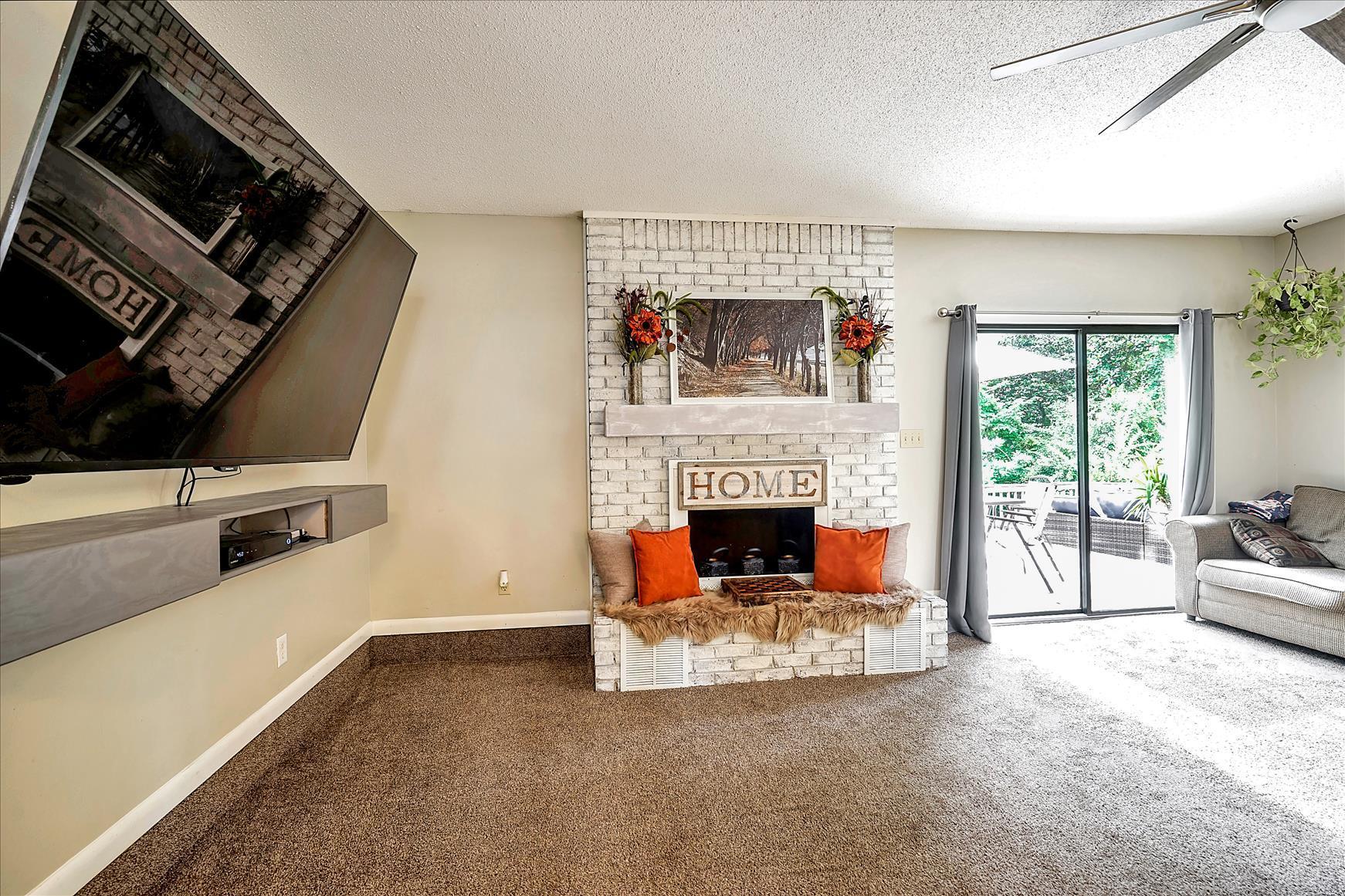 VAPLARAISO PINECREST 5 - Residential