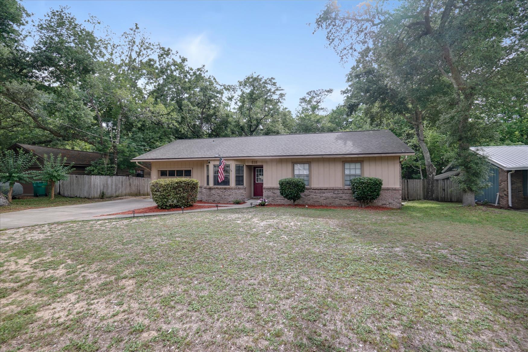 VAPLARAISO PINECREST 5 - Residential