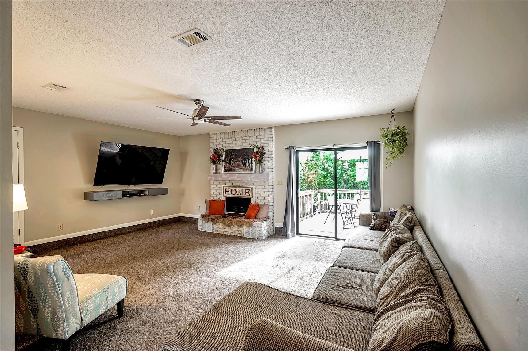 VAPLARAISO PINECREST 5 - Residential