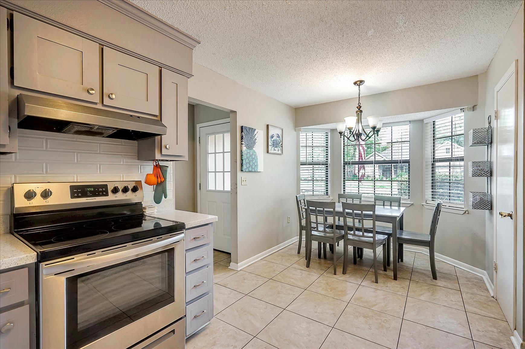 VAPLARAISO PINECREST 5 - Residential