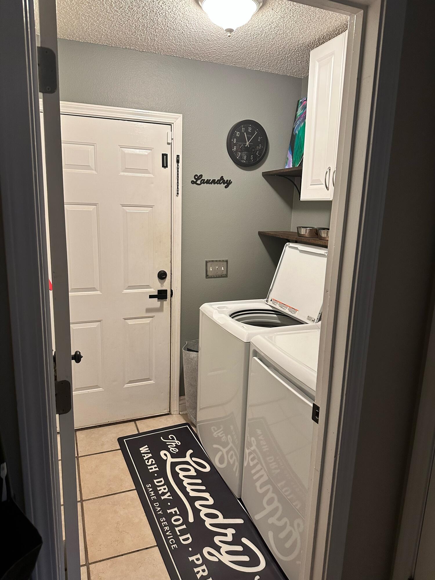 CHEROKEE BEND S/D - Residential Lease