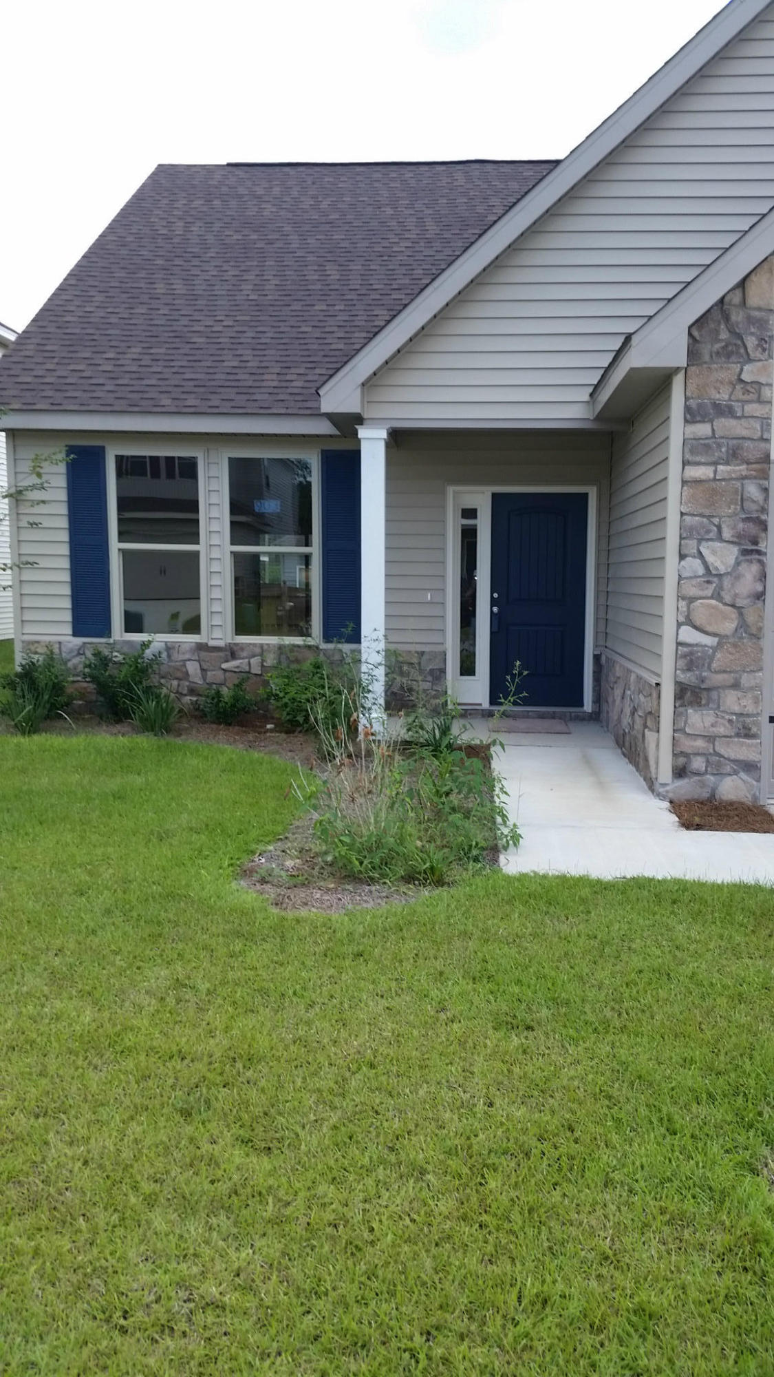THE COTTAGES AT SANDY RIDGE - Residential