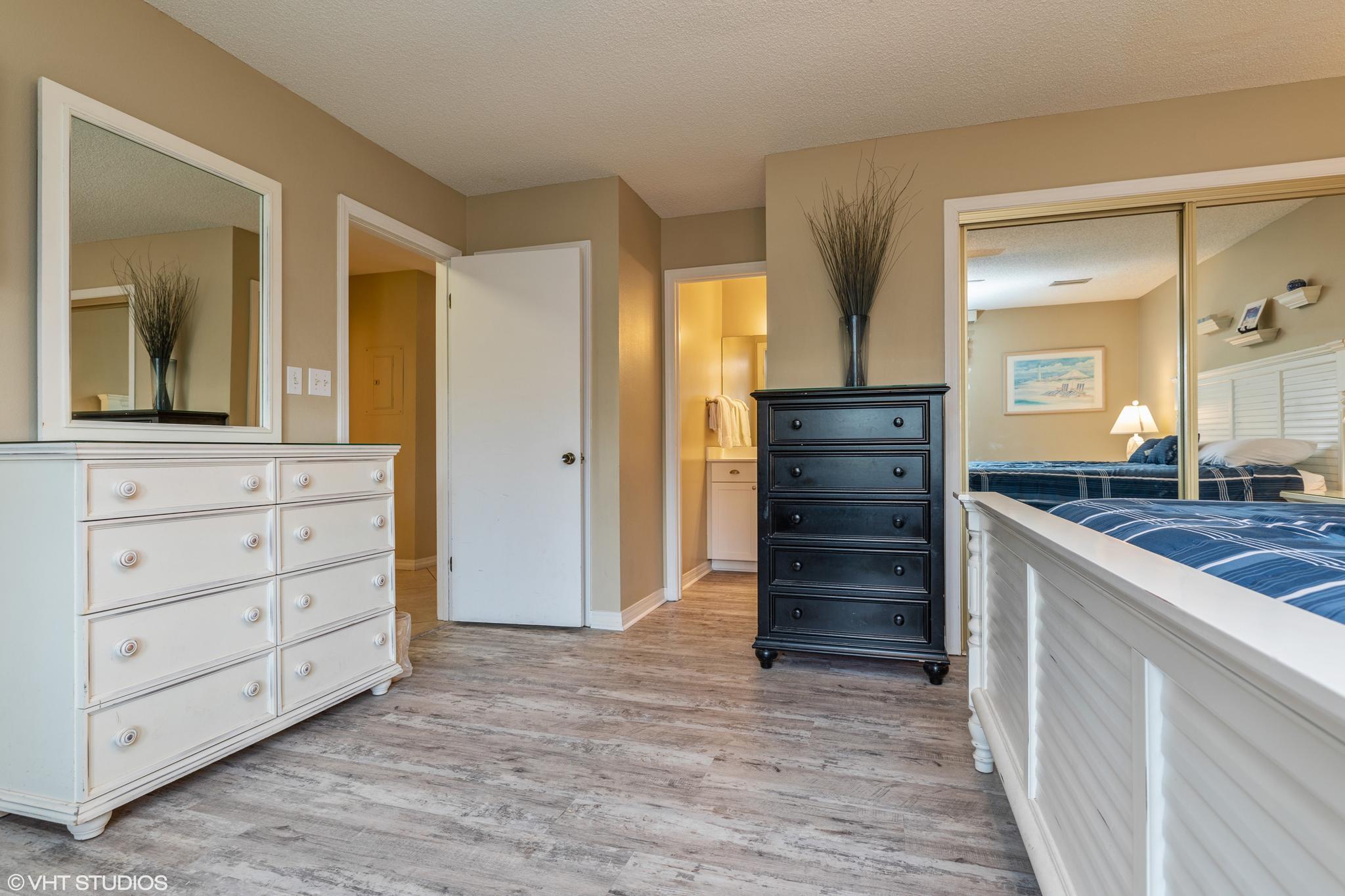 Seascape Condo Phase 6-B - Residential