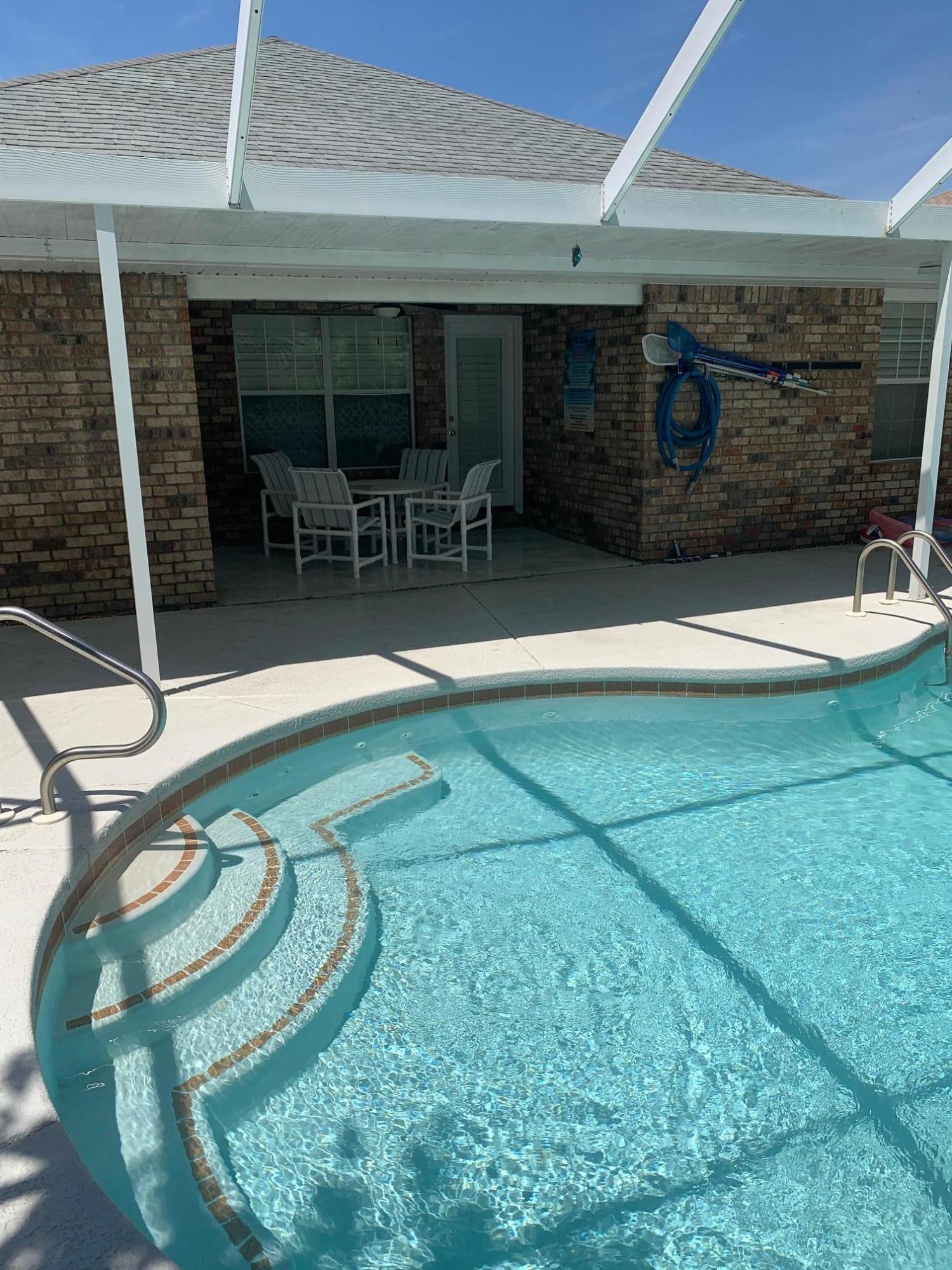 PARADISE RETREAT - Residential