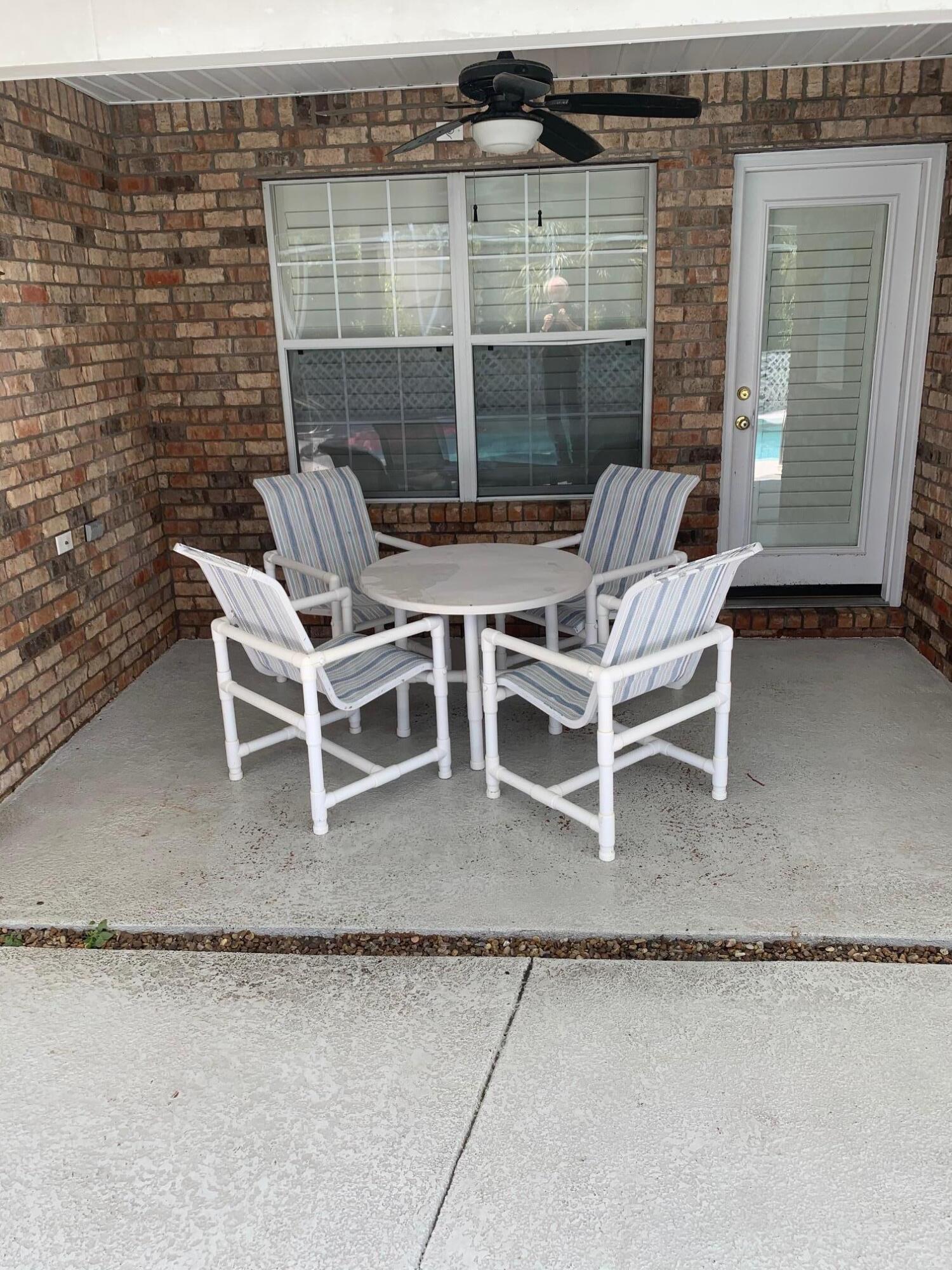 PARADISE RETREAT - Residential