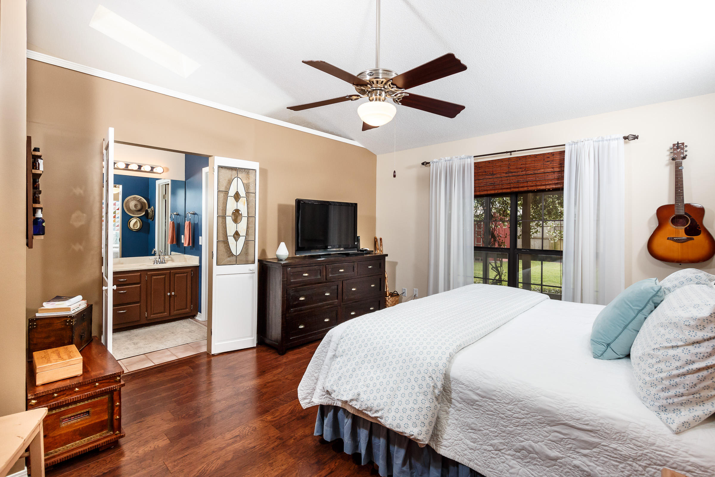 CASTELAR - Residential