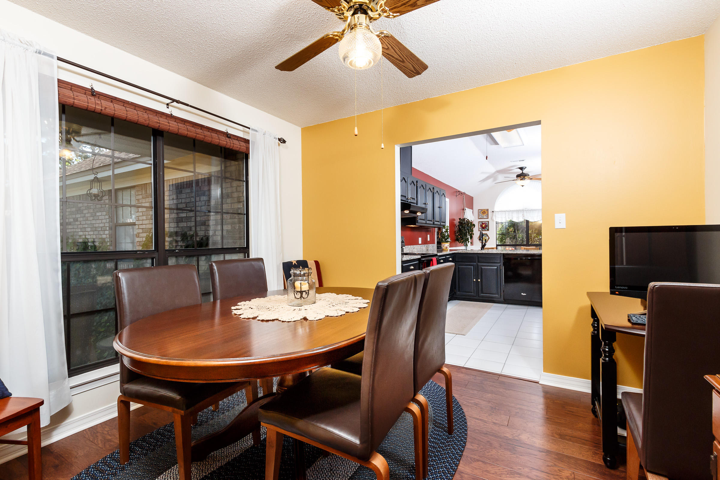 CASTELAR - Residential