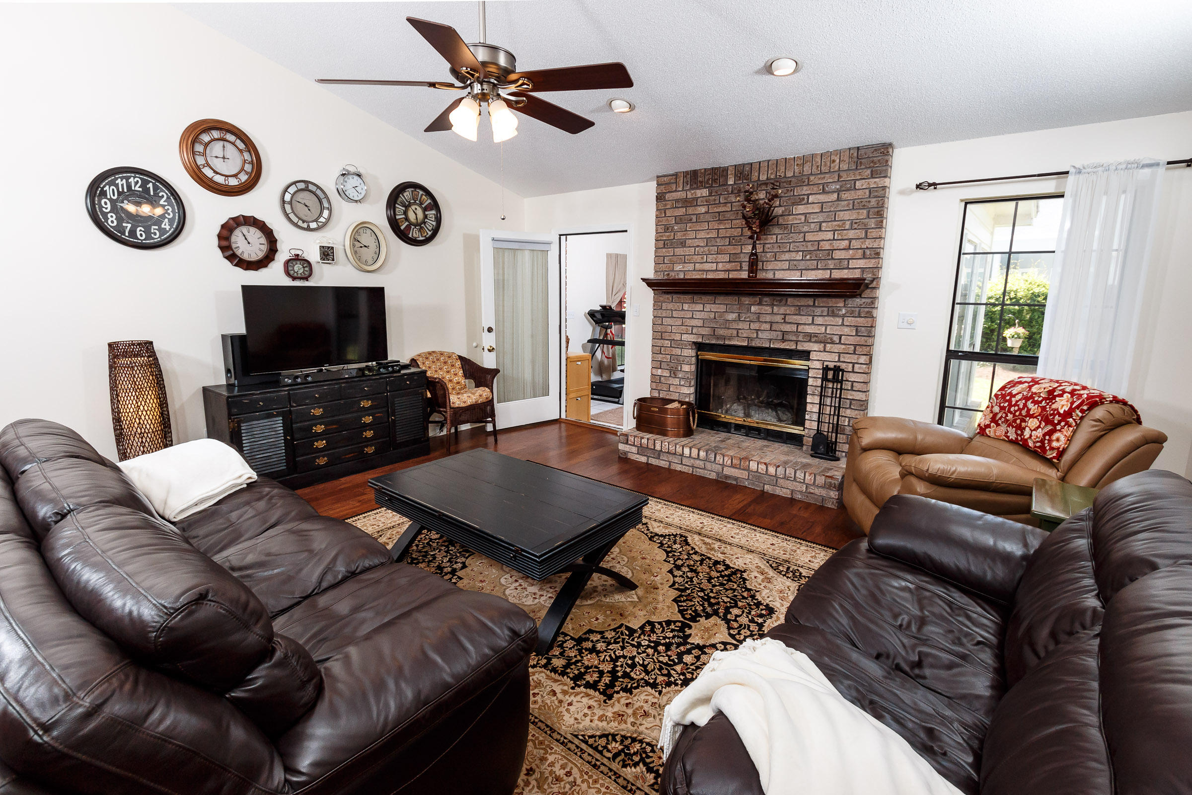 CASTELAR - Residential