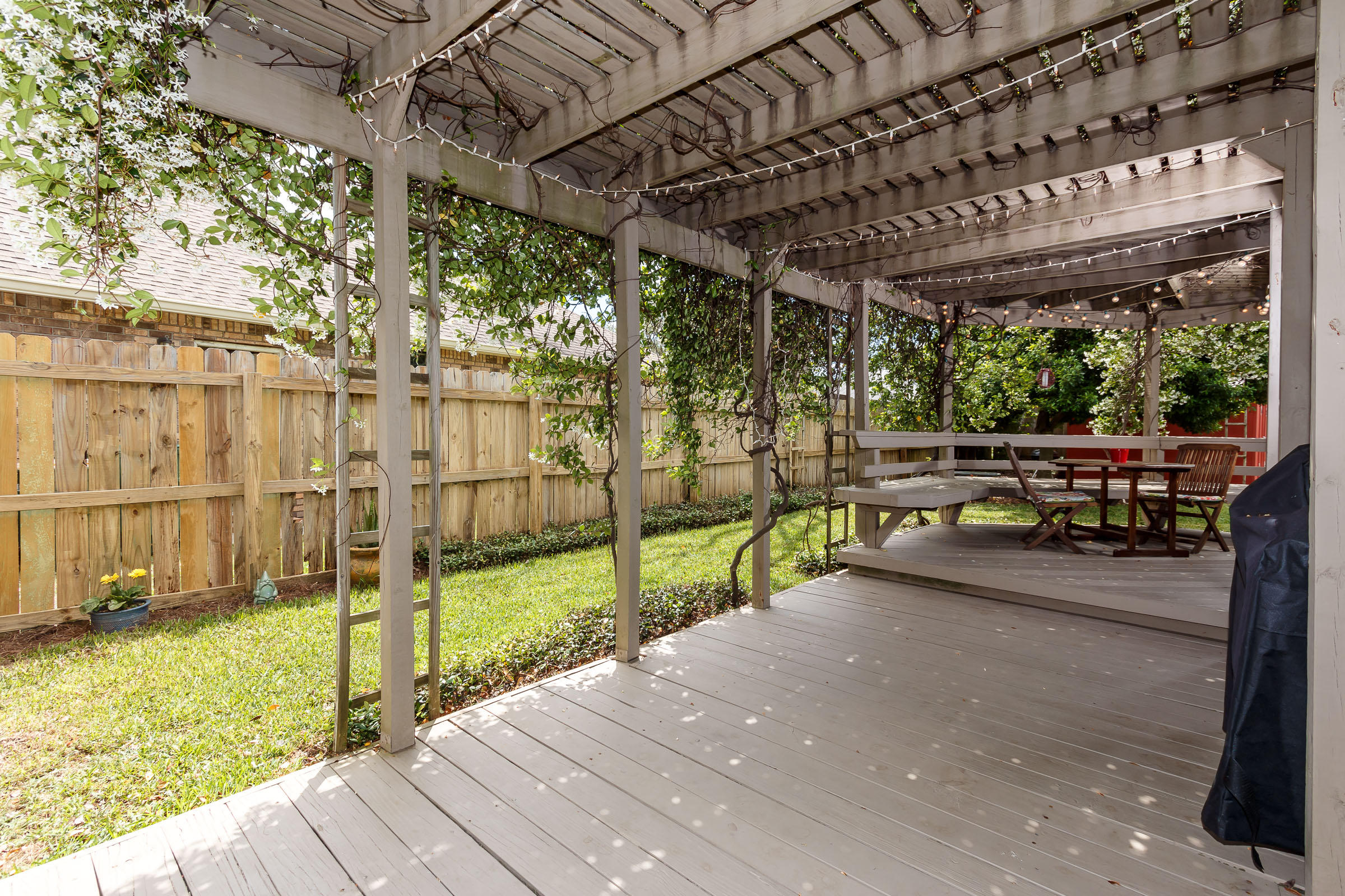 CASTELAR - Residential