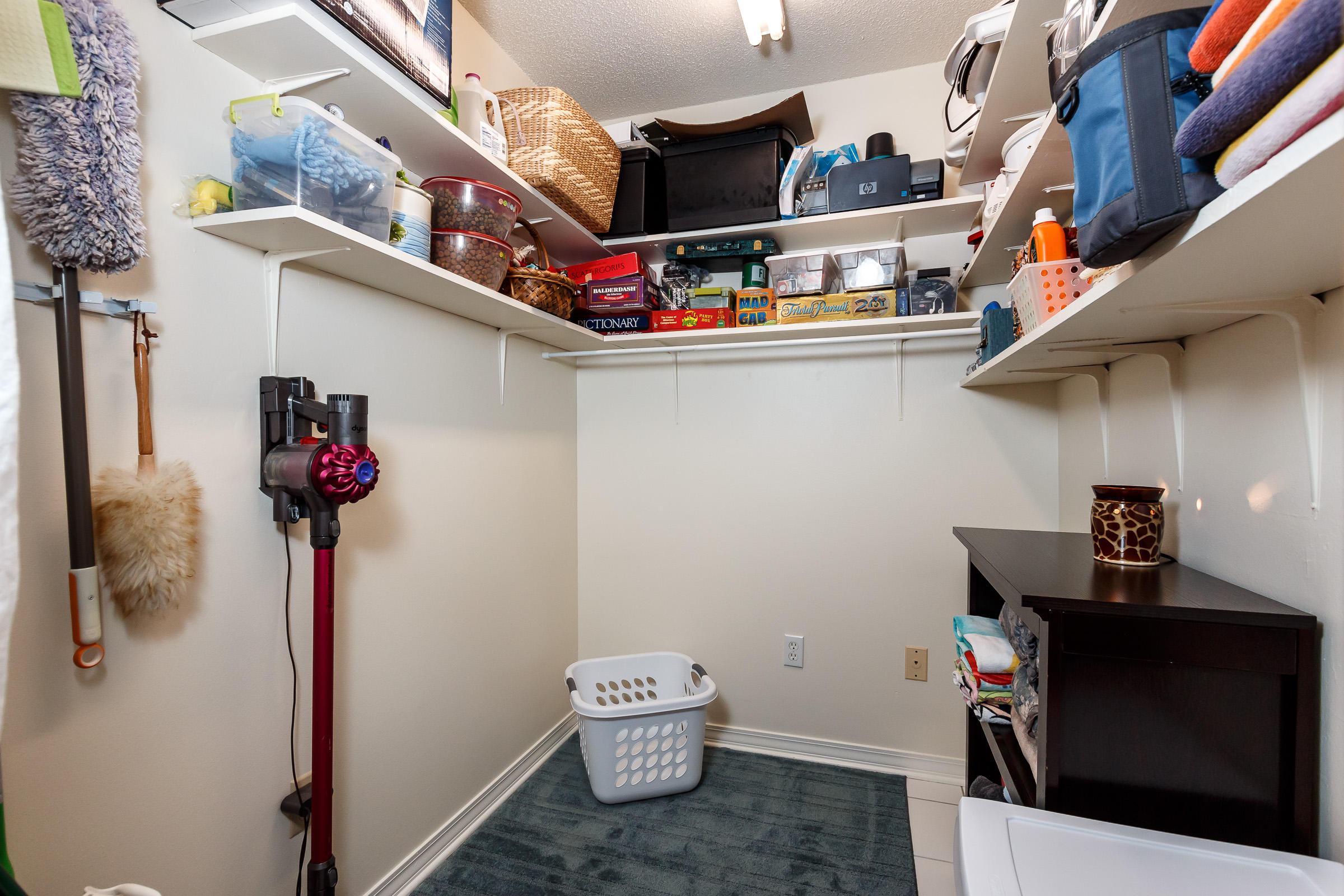 CASTELAR - Residential