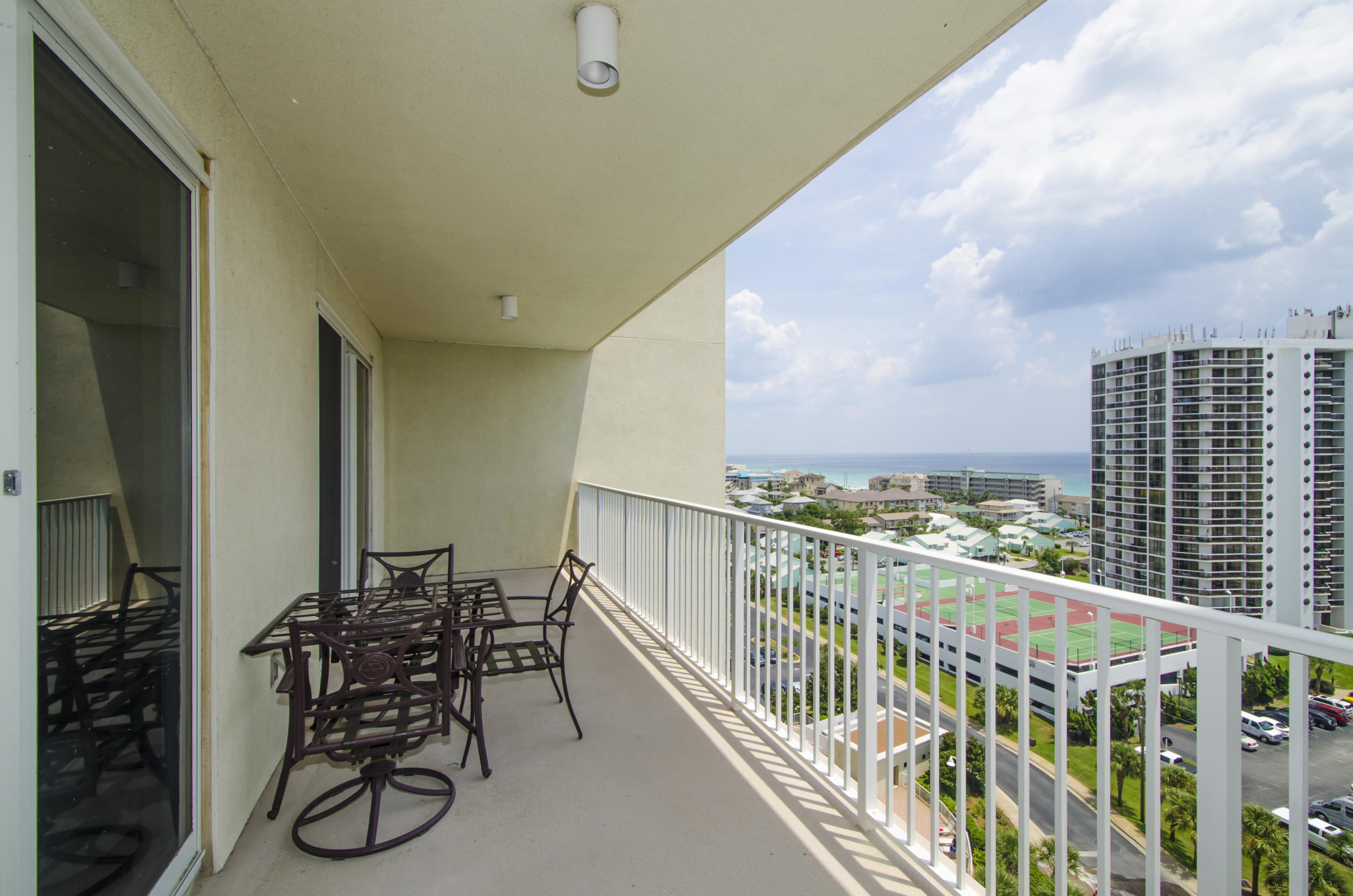 ARIEL DUNES 1 - Residential