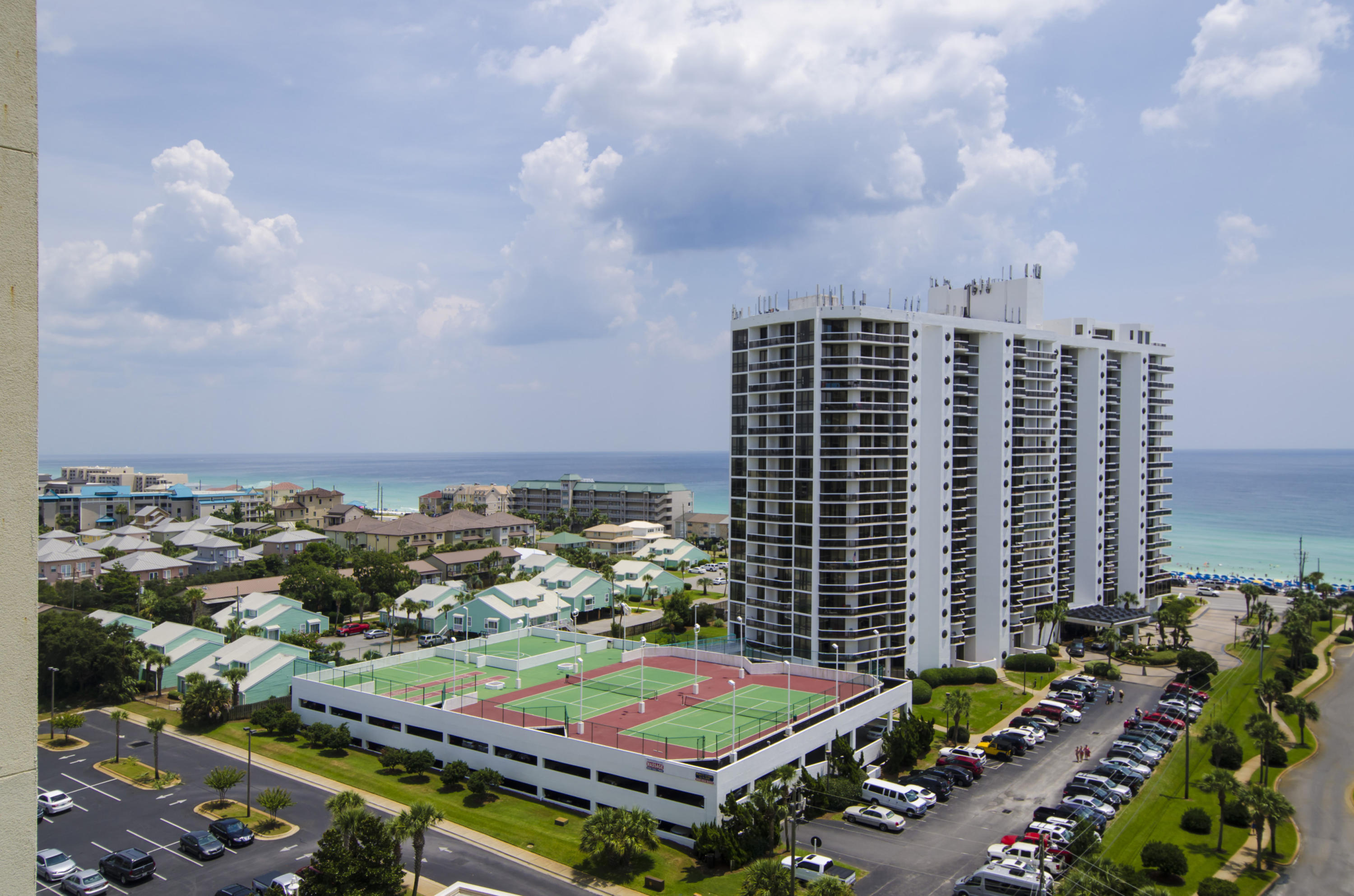 ARIEL DUNES 1 - Residential