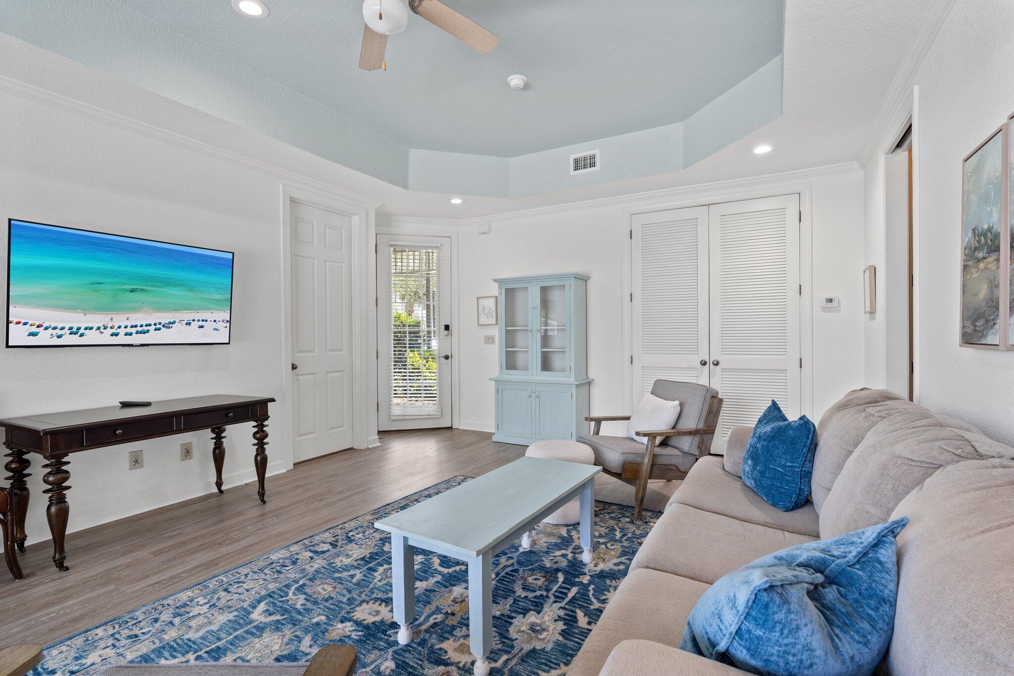 CRYSTAL COVE - Residential