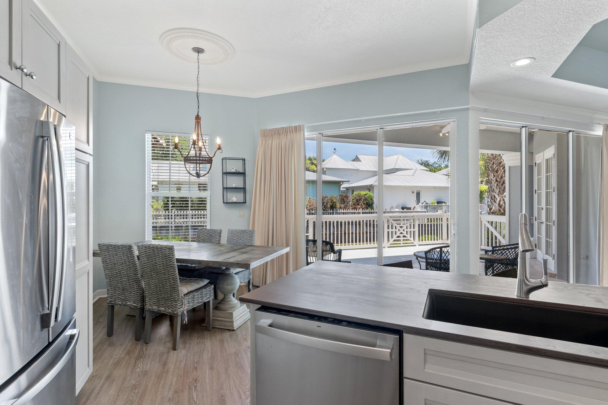 CRYSTAL COVE - Residential
