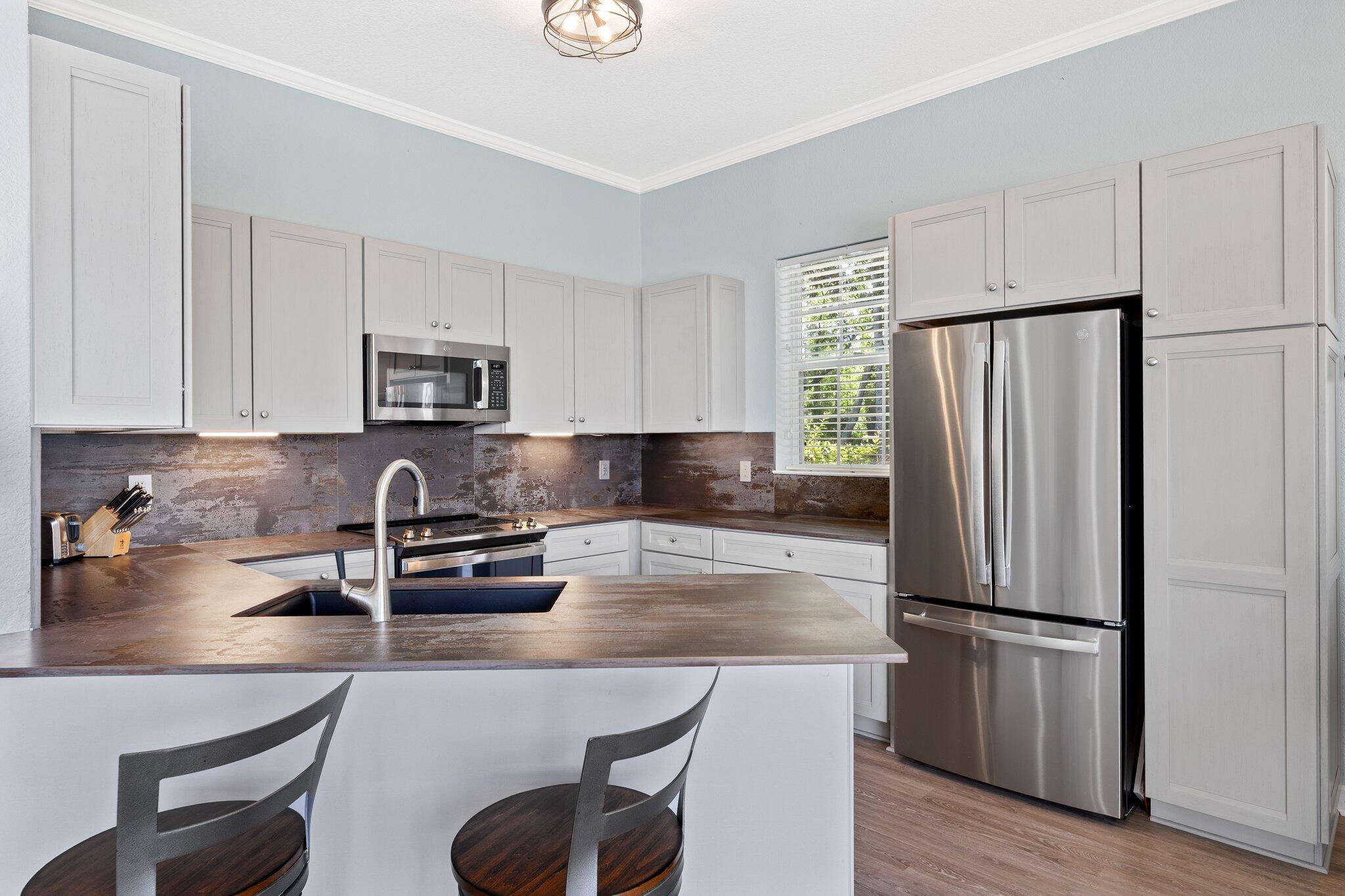 CRYSTAL COVE - Residential