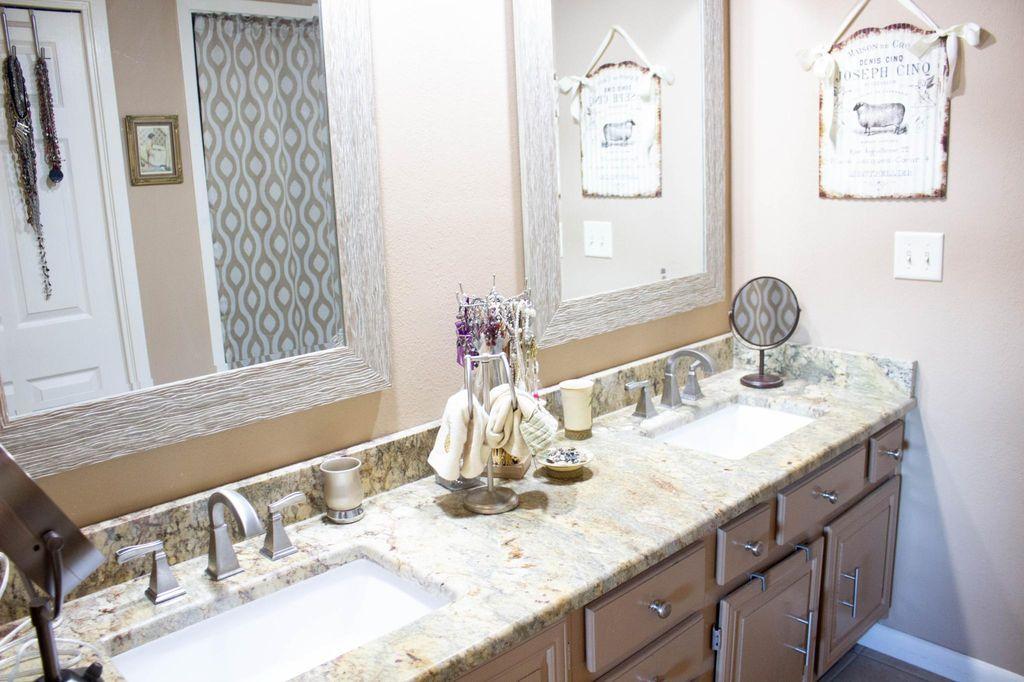 MARINA COVE VILLAGE PH 3 - Residential