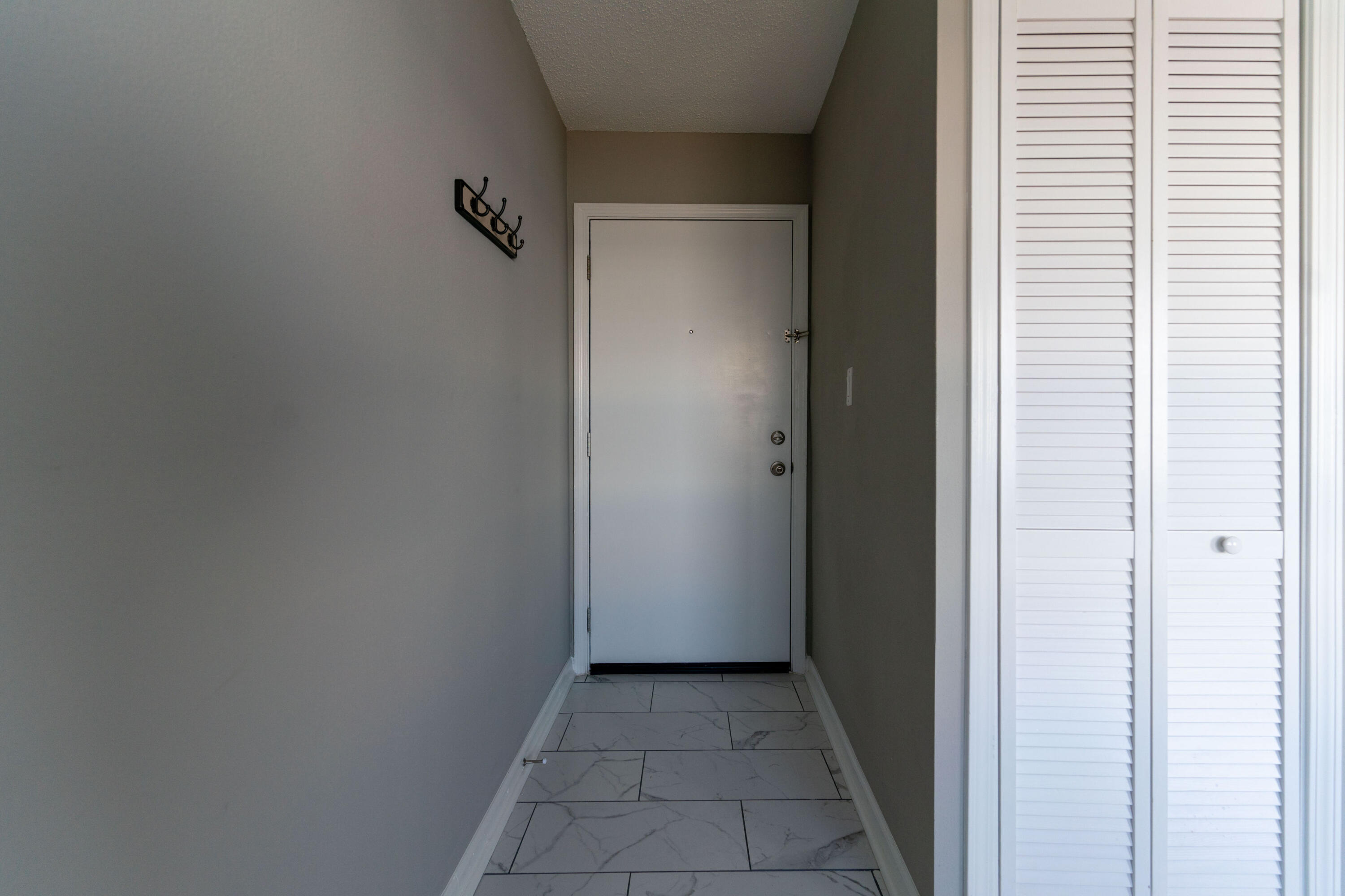 FINISTERRA CONDO - Residential