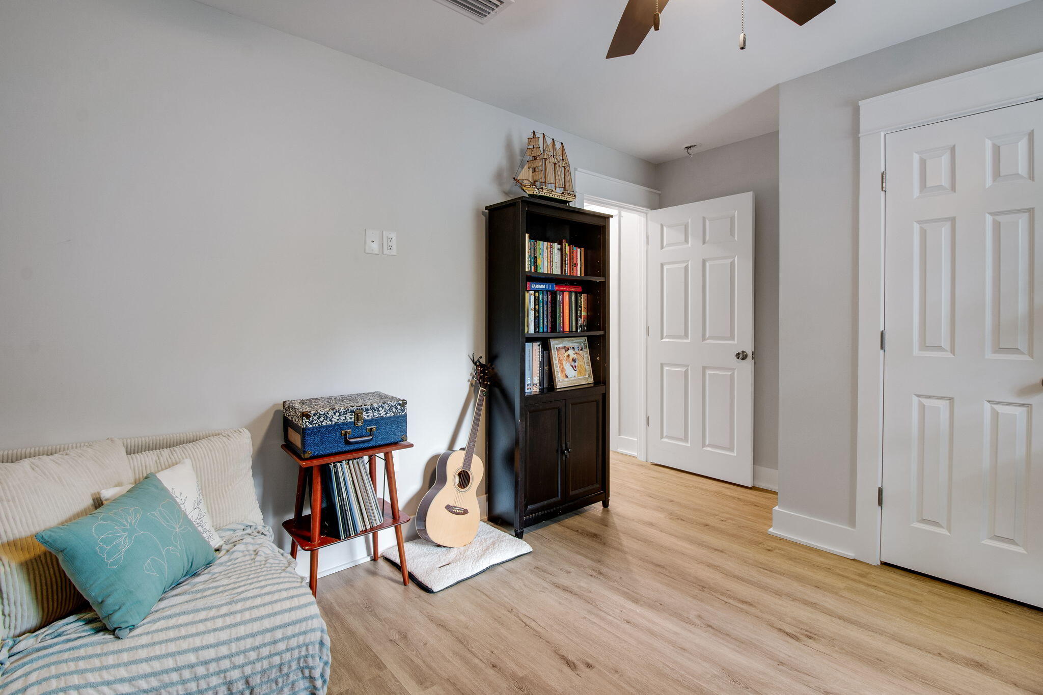 OAKWOOD HILLS UNIT 1 - Residential