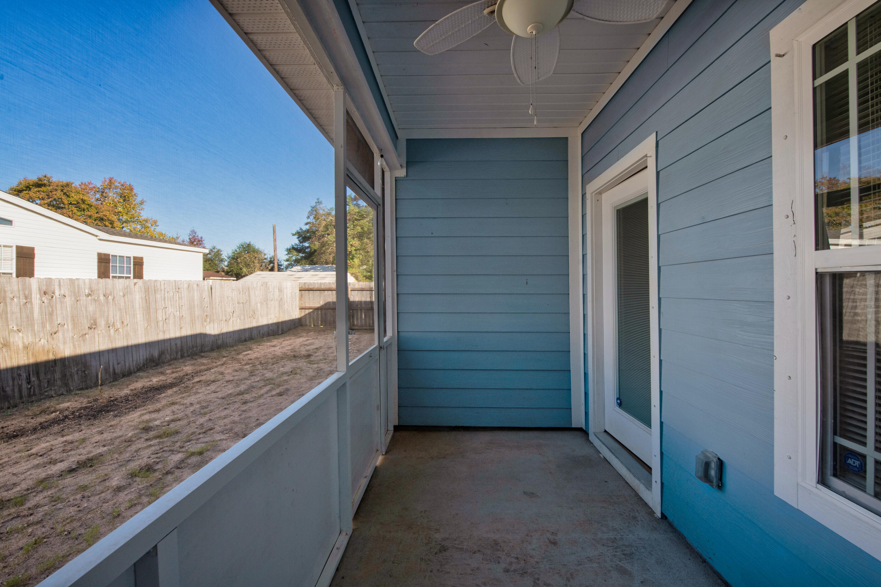 CRESCENT SHORES - Residential
